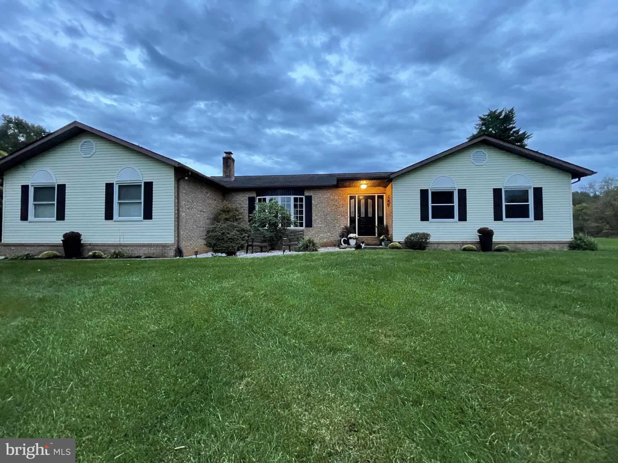 CRYSTAL BROOK II - Residential Lease