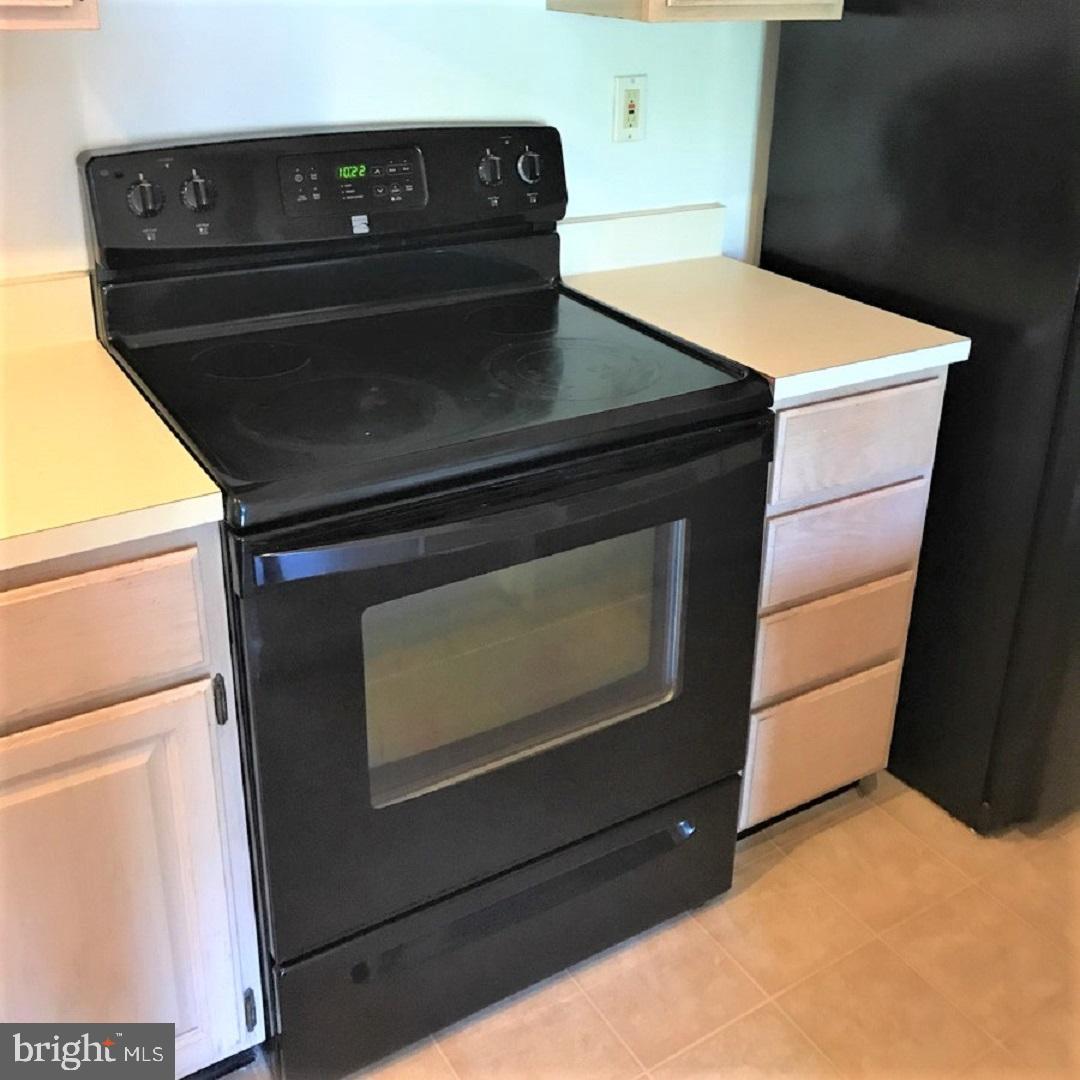 WATERS EDGE AT NORTH LAKE - Residential Lease