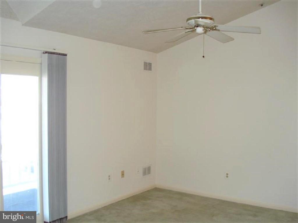 WATERS EDGE AT NORTH LAKE - Residential Lease