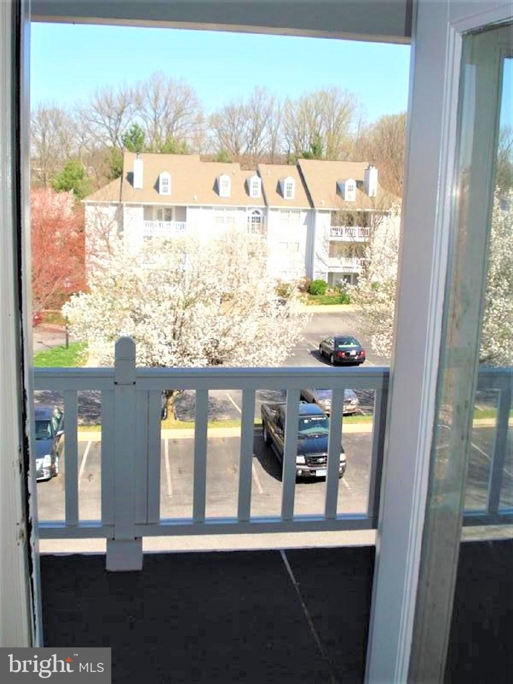 WATERS EDGE AT NORTH LAKE - Residential Lease