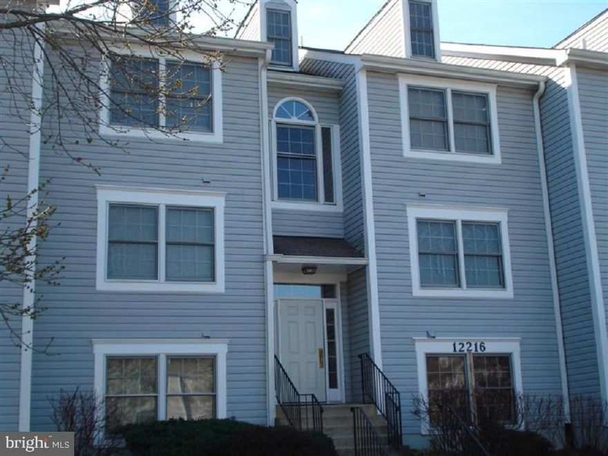 Fantastic condo (lake side living, you will love it!!) The beautiful condo is Carpeted throughout with a wood burning Fireplace in Living Room and a sky window bringing in great natural light. Large balcony with storage room off the side for storage. Spacious Kitchen has double sink, garbage disposal, dishwasher, Electric Stove, Refrigerator with ice maker, work station and plenty of cabinets space w/roll-out drawers and great recess lighting. Convenient Stackable washer/dryer. Master bedroom is carpeted, large closet space, great master bathroom with a double sink, tub with shower. Water Included in Rent.

Open Parking space.

Pets: Case by case basis.

Great location to schools, shopping and transportation. Minutes from I-270 and 355 Rockville Pike.