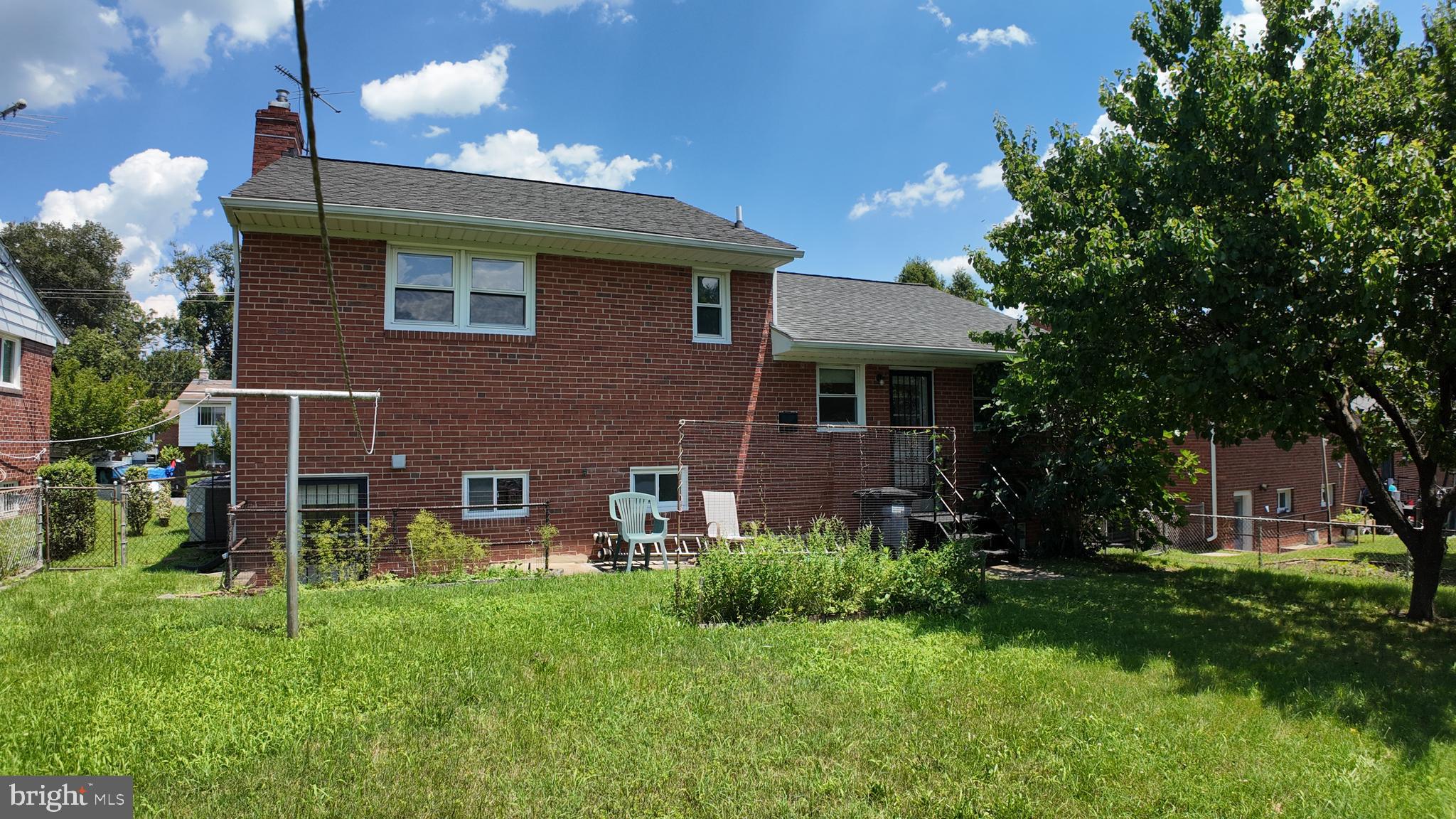 1411 RAY ROAD