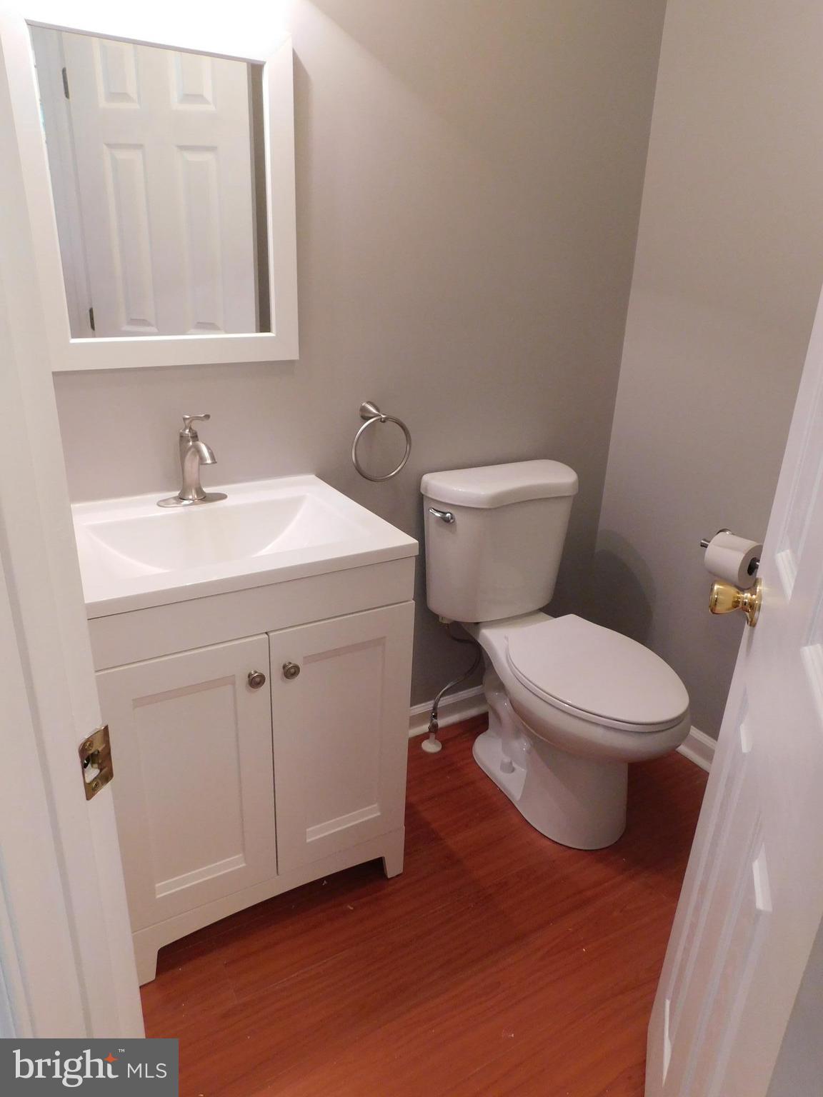 TURNBERRY VILLAGE - Residential Lease