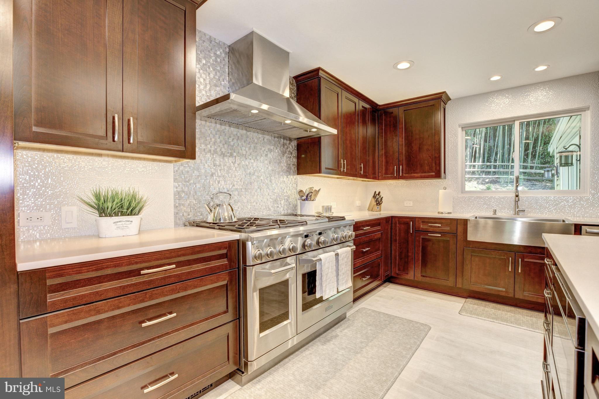 SMITHFIELD - Residential