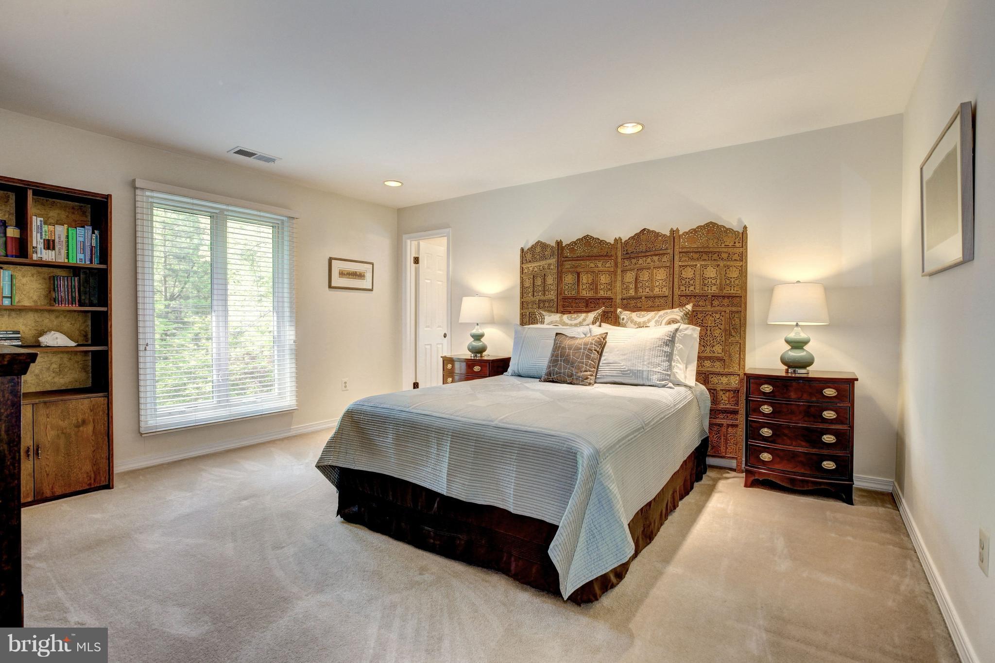 SMITHFIELD - Residential