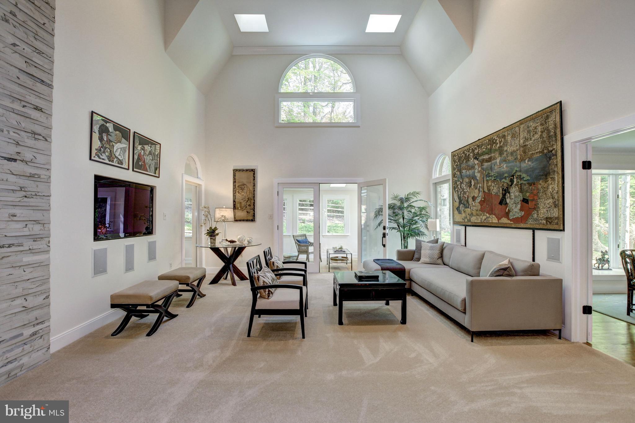 SMITHFIELD - Residential