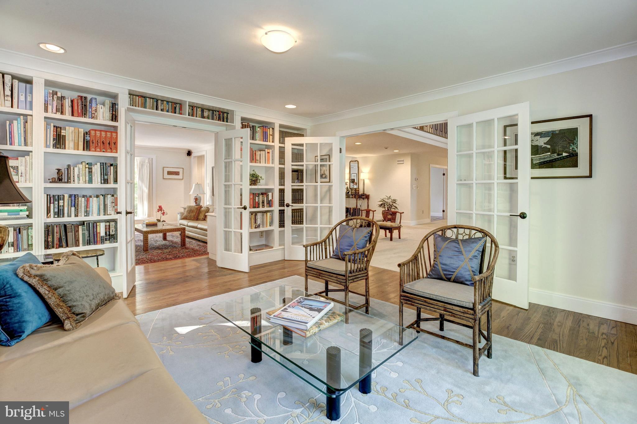 SMITHFIELD - Residential