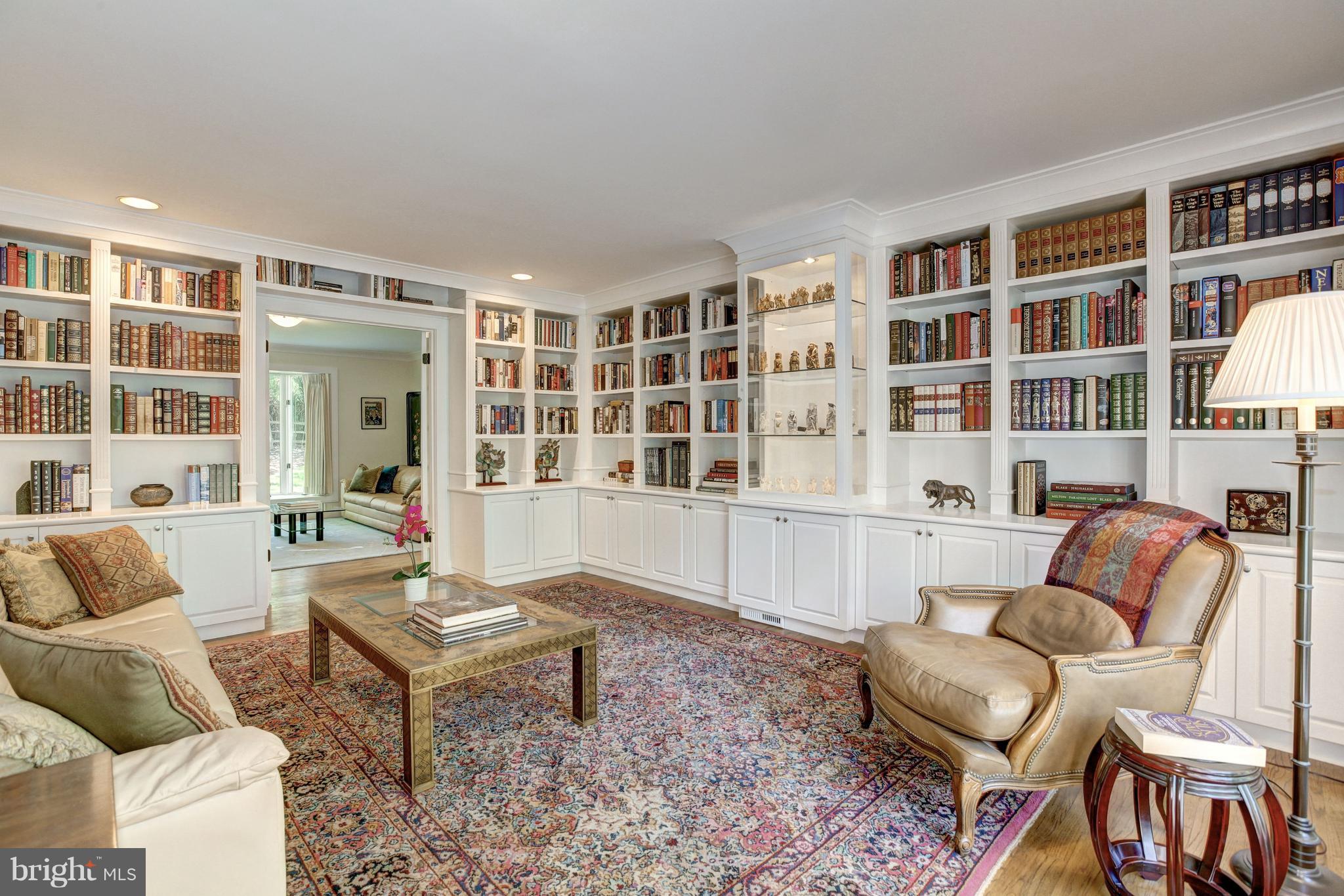 SMITHFIELD - Residential