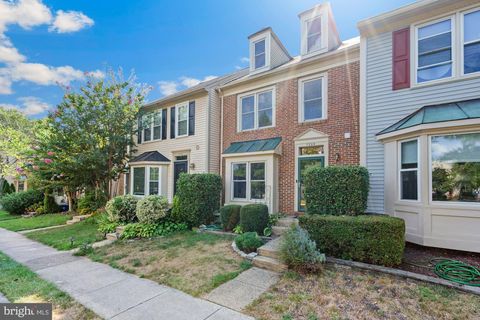 7228 LENSFIELD COURT ALEXANDRIA VA 22315