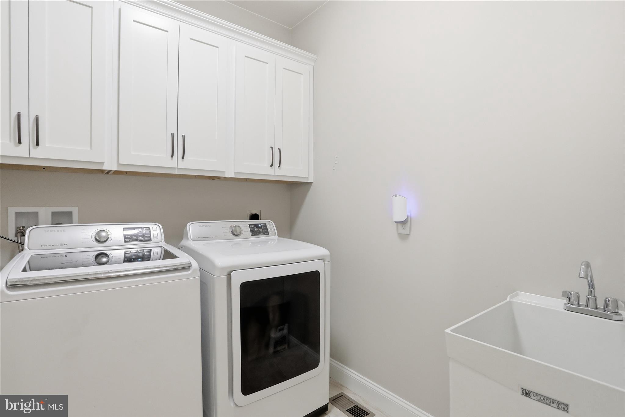 HERITAGE ESTATES WEST - Residential