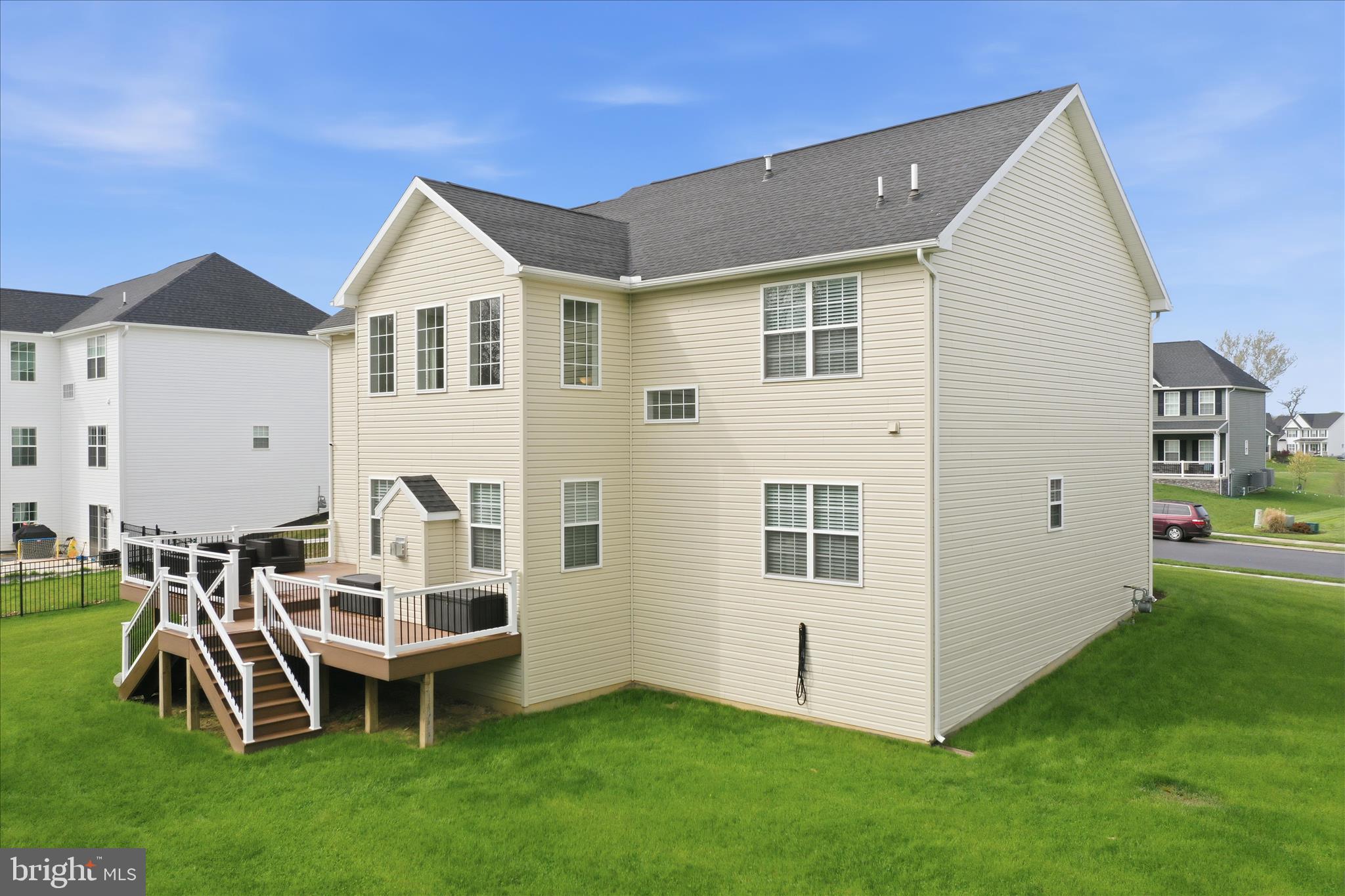 HERITAGE ESTATES WEST - Residential
