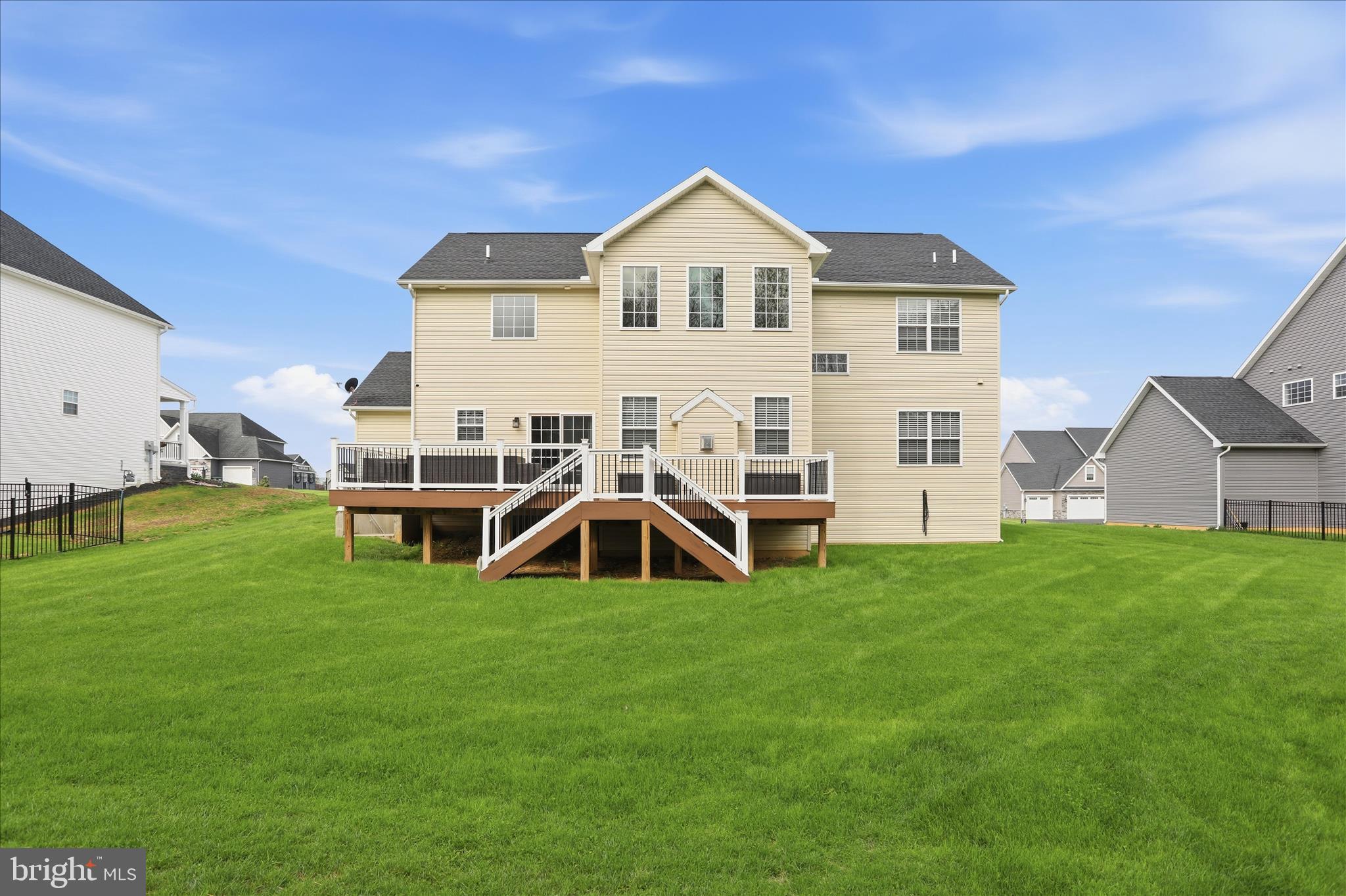 HERITAGE ESTATES WEST - Residential