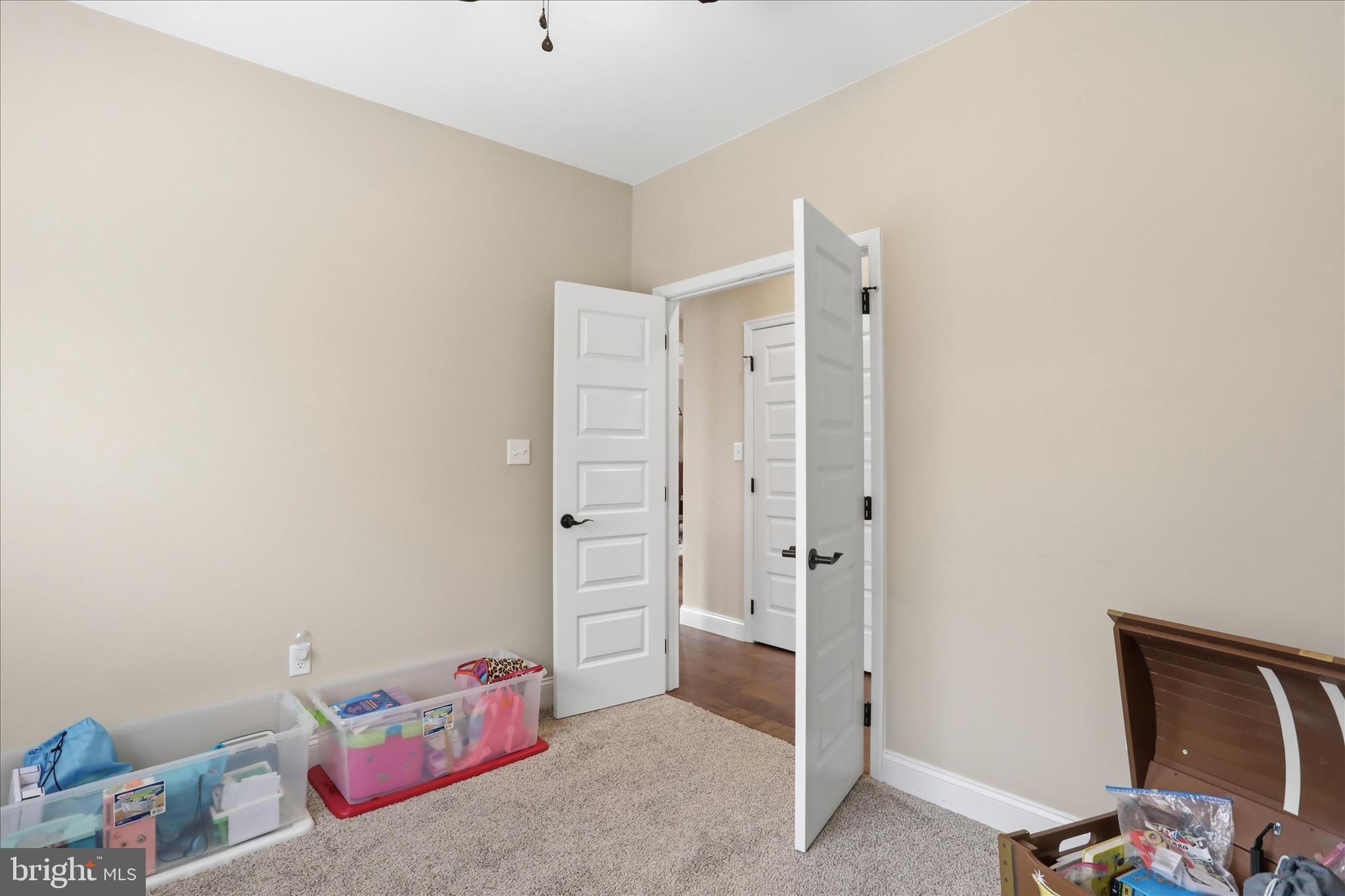 HERITAGE ESTATES WEST - Residential