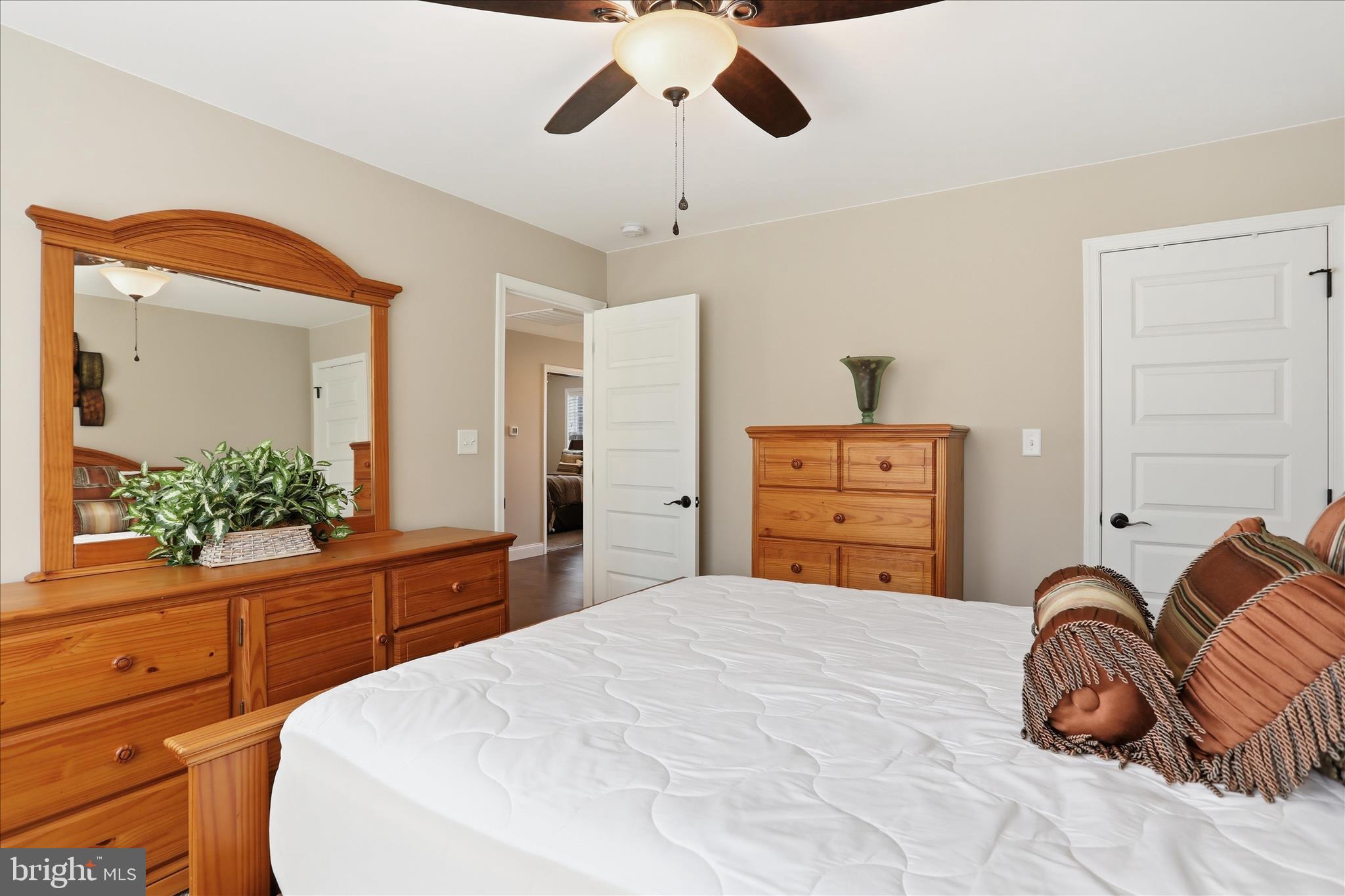 HERITAGE ESTATES WEST - Residential