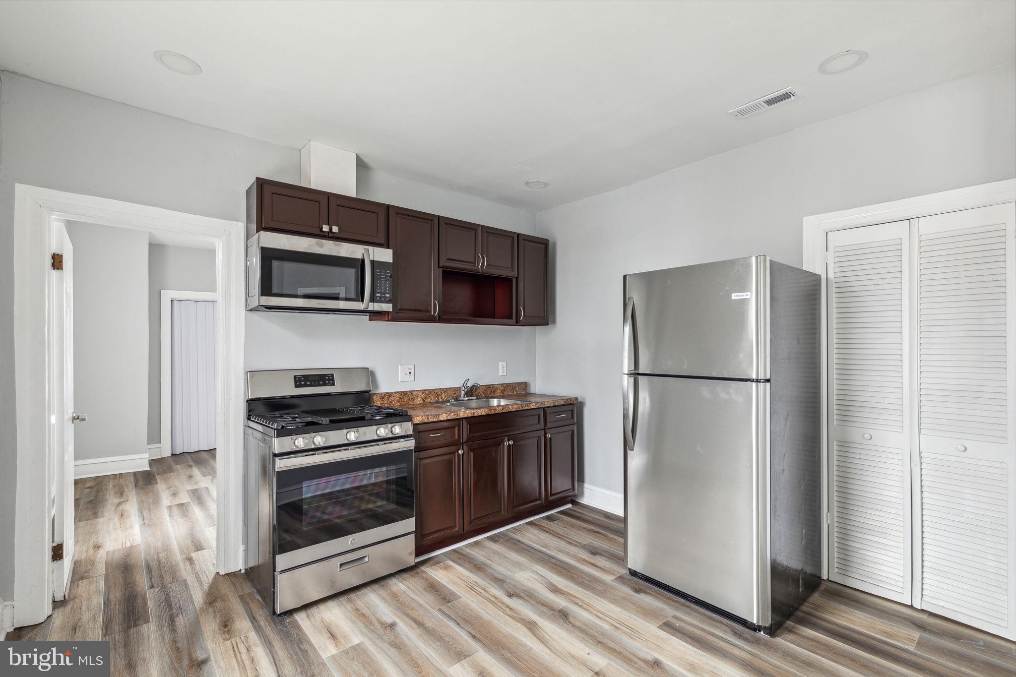 OVERBROOK PARK - Residential Income