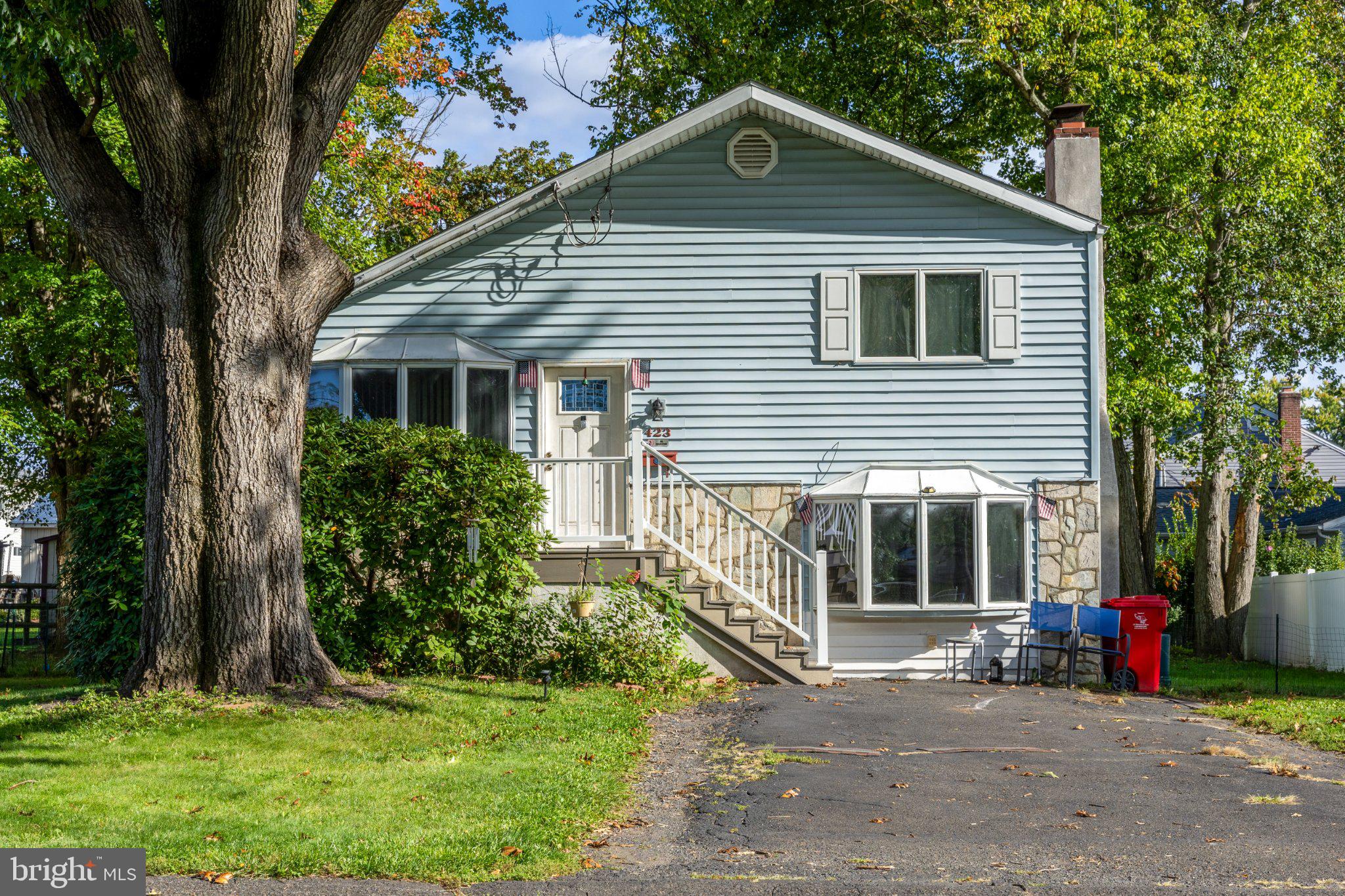 423 SUNNEMEADE AVENUE