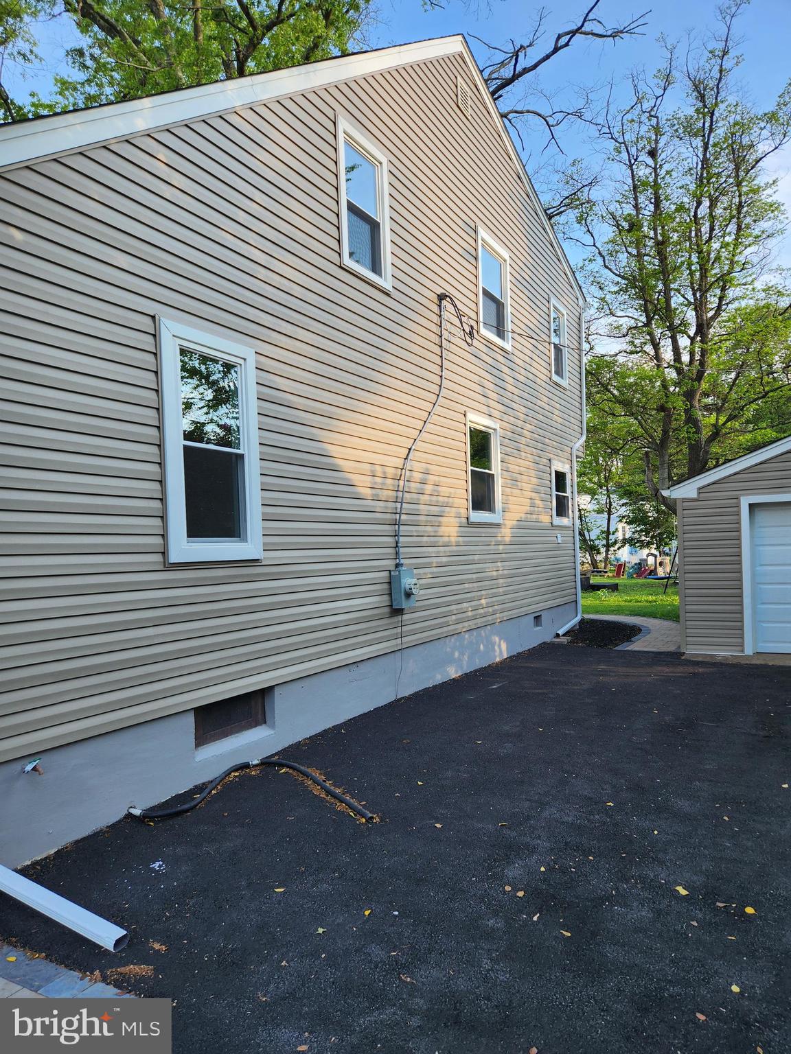 000 - Residential Lease