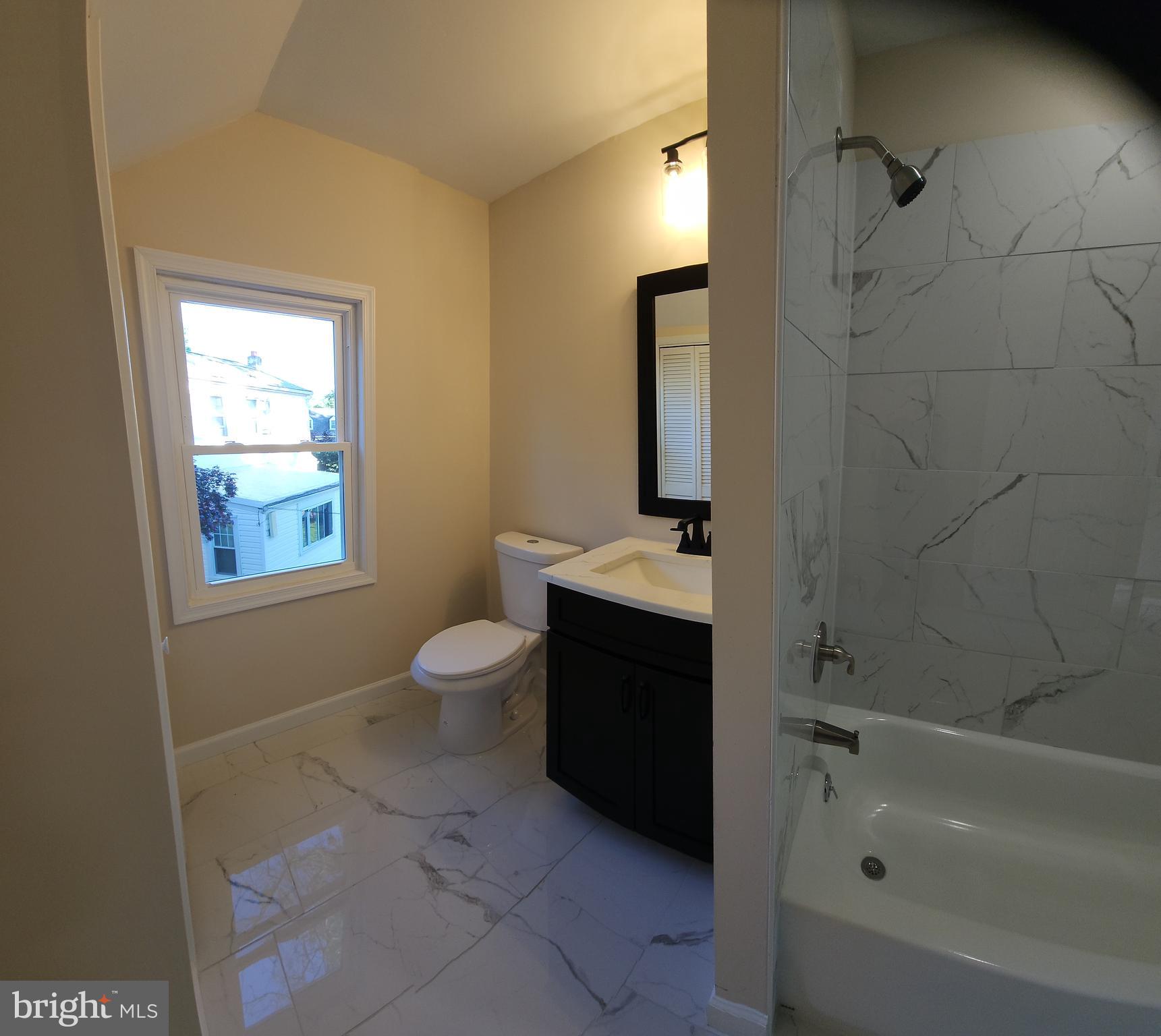 000 - Residential Lease