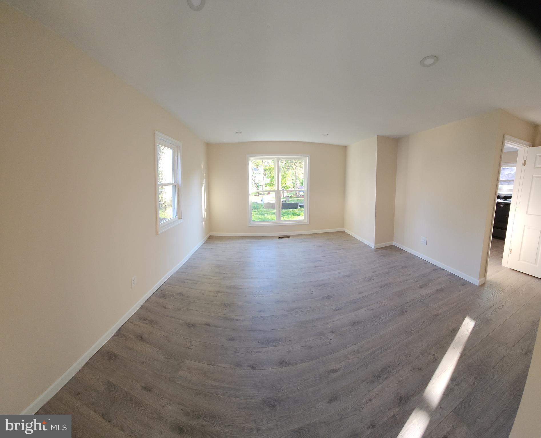 000 - Residential Lease