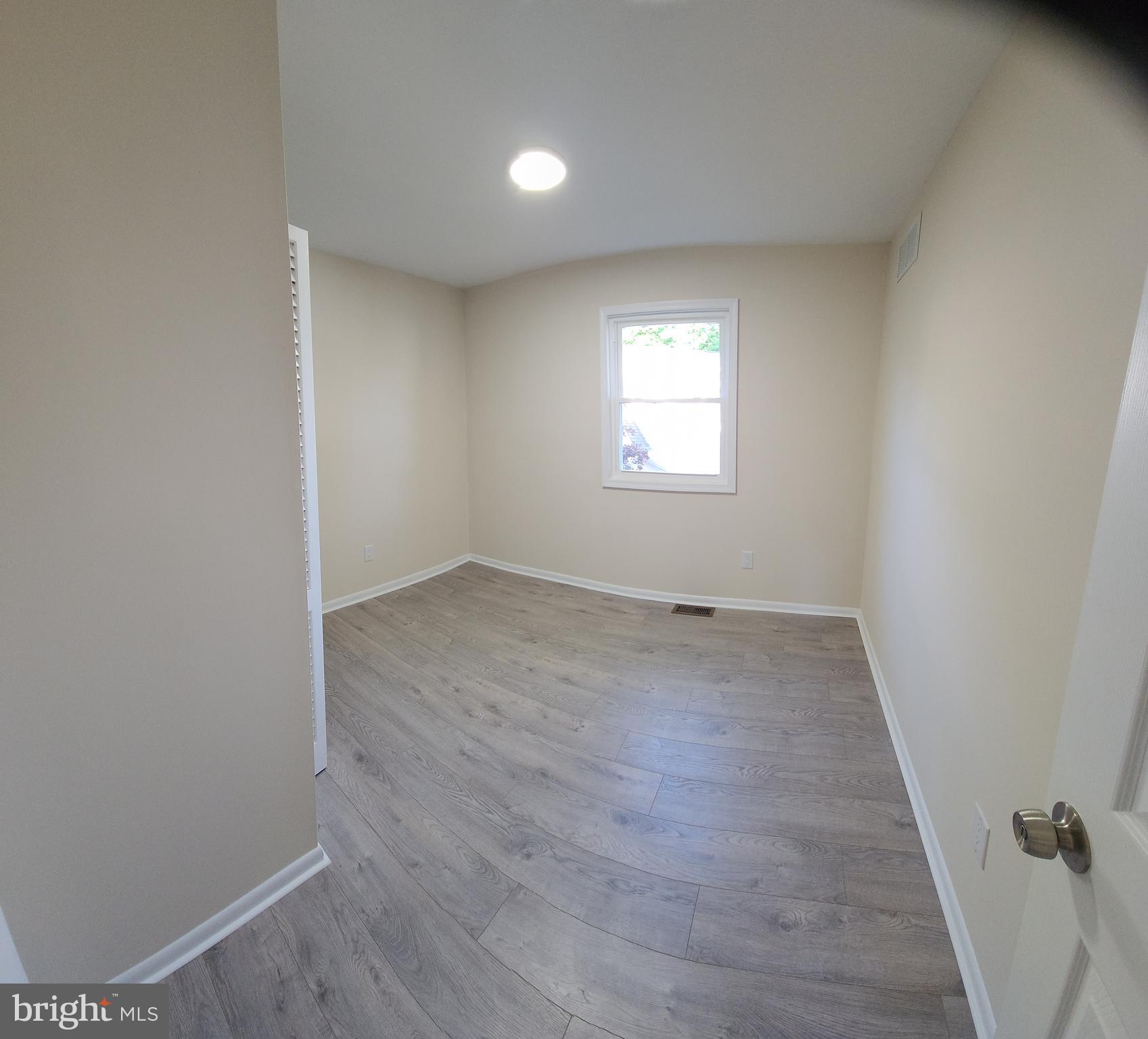 000 - Residential Lease