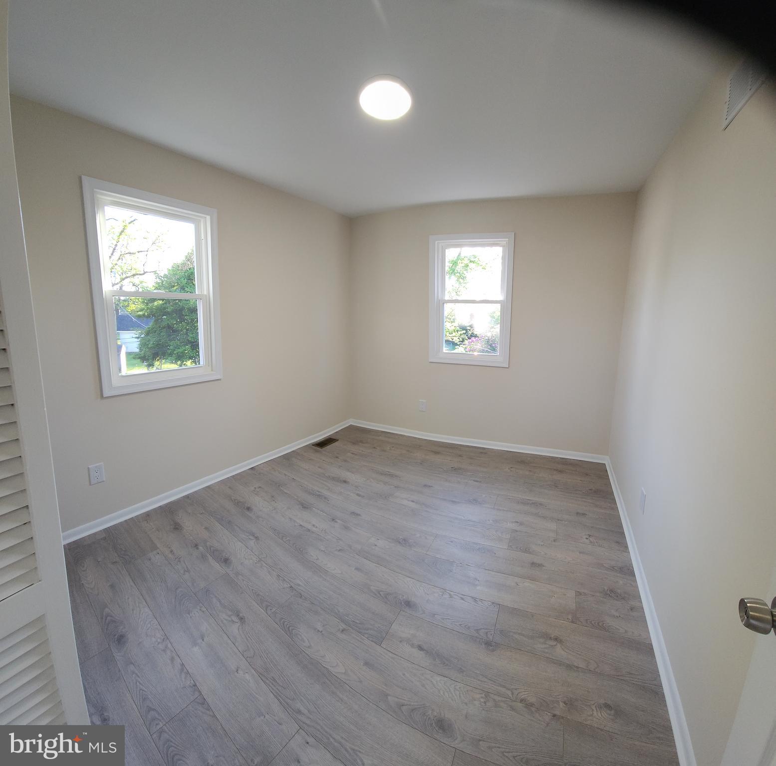 000 - Residential Lease