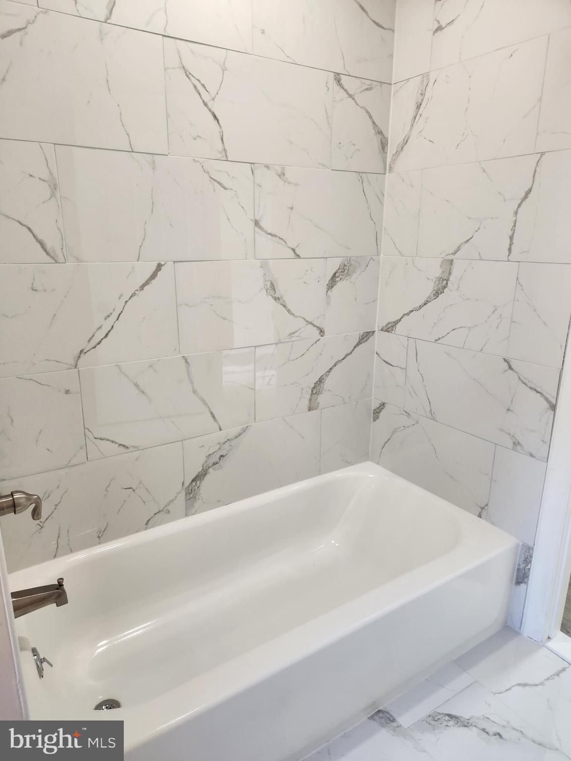 000 - Residential Lease