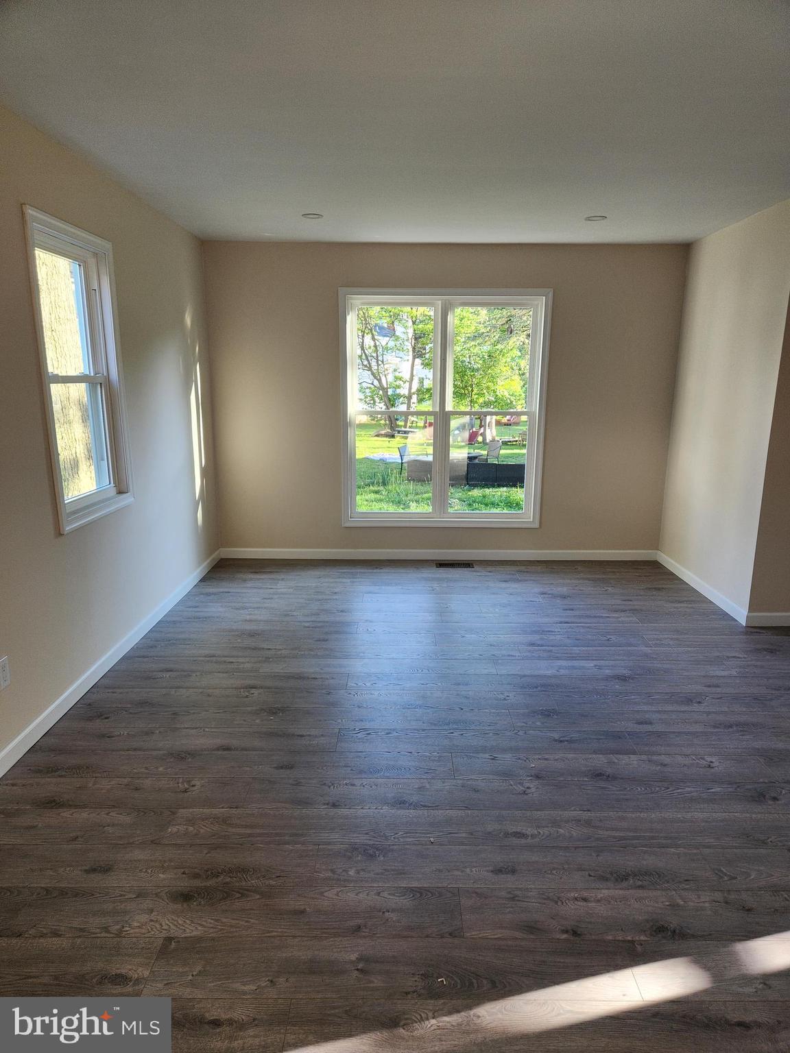 000 - Residential Lease