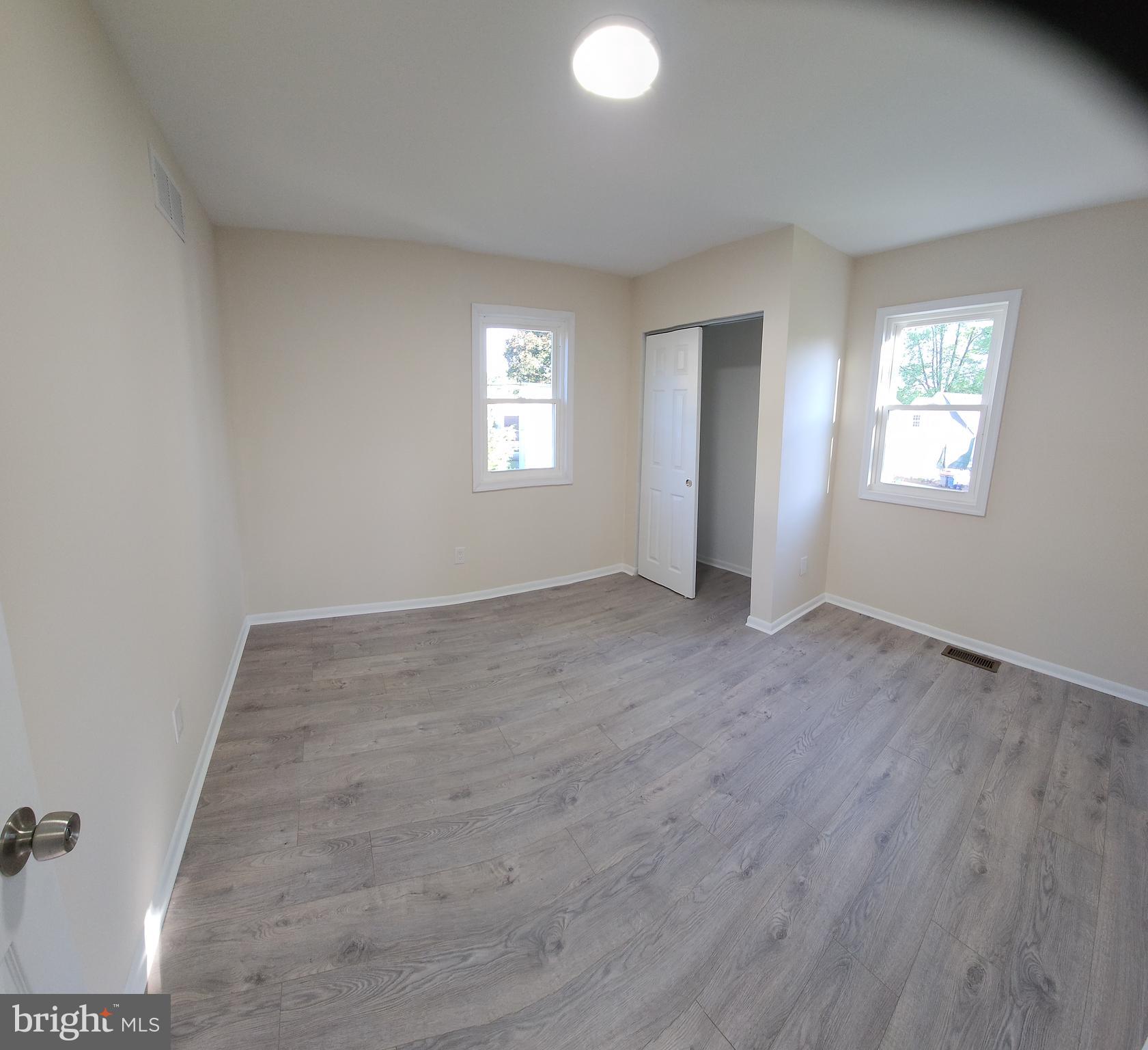 000 - Residential Lease