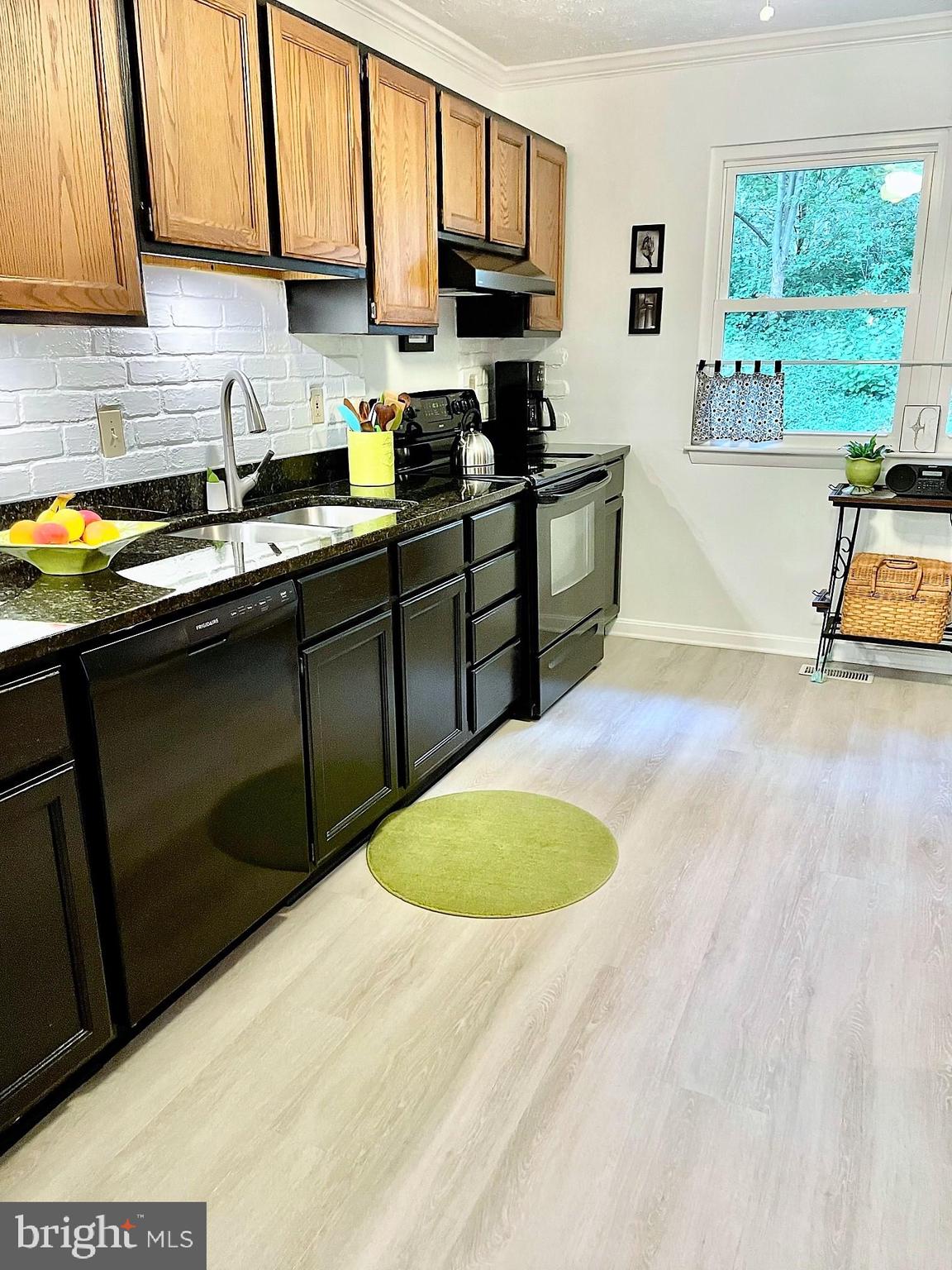 PINES ON THE SEVERN - Residential Lease