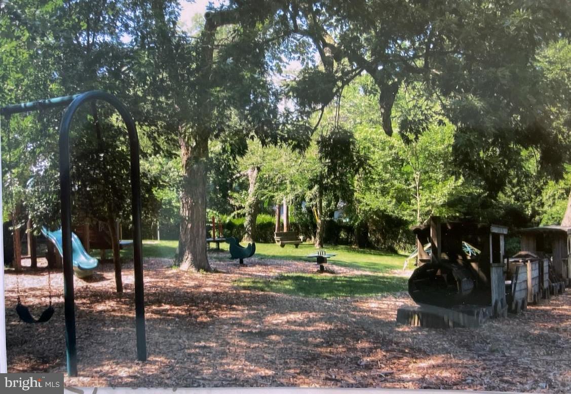 PINES ON THE SEVERN - Residential Lease