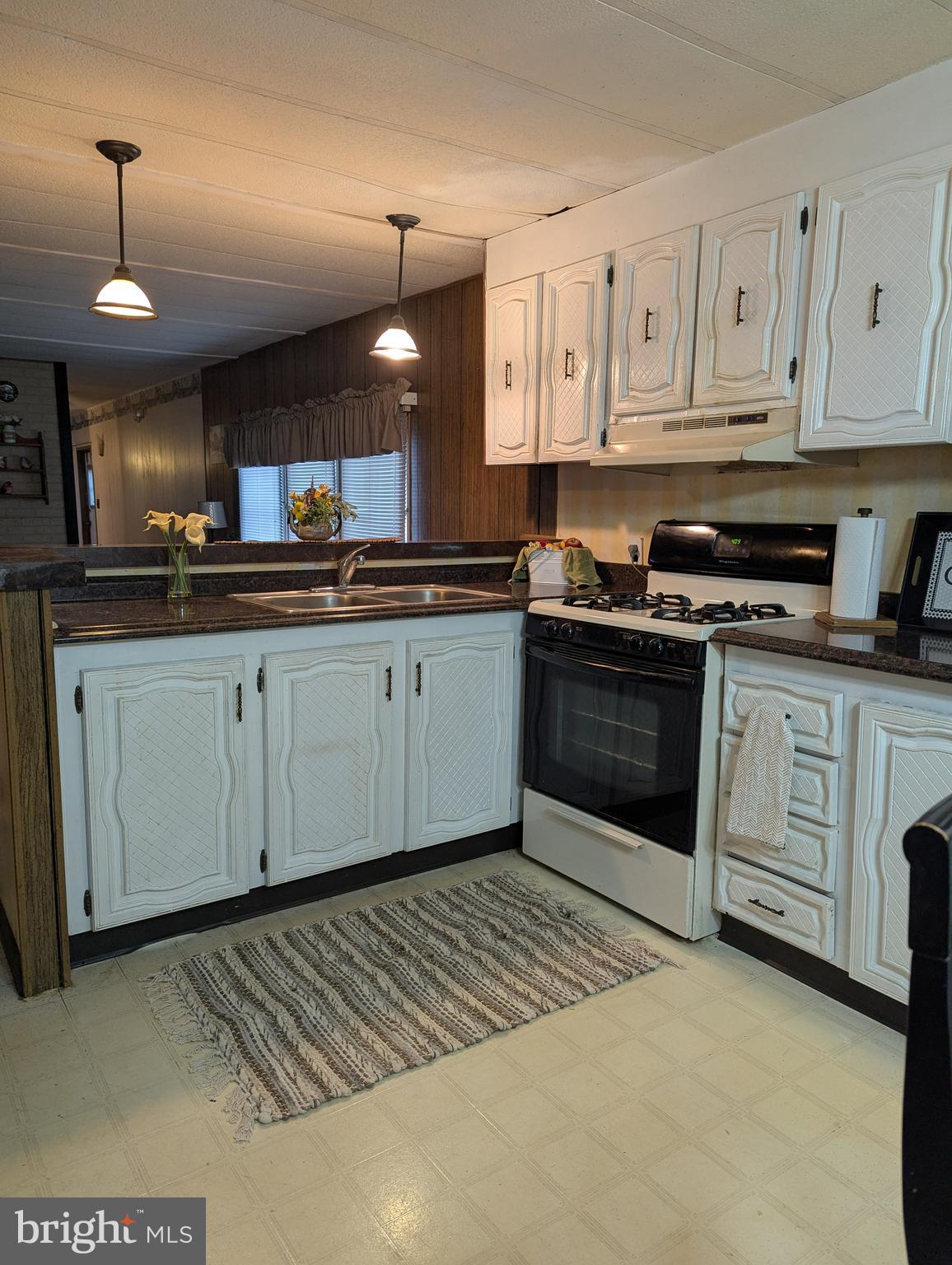 HILLANDALE HOMES - Residential