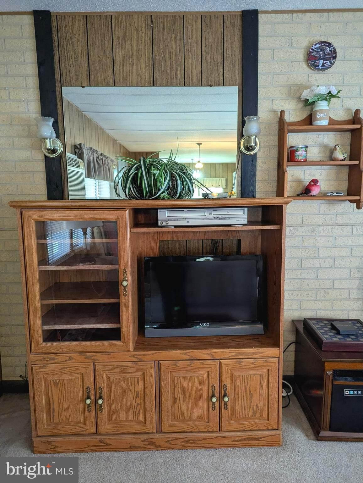 HILLANDALE HOMES - Residential