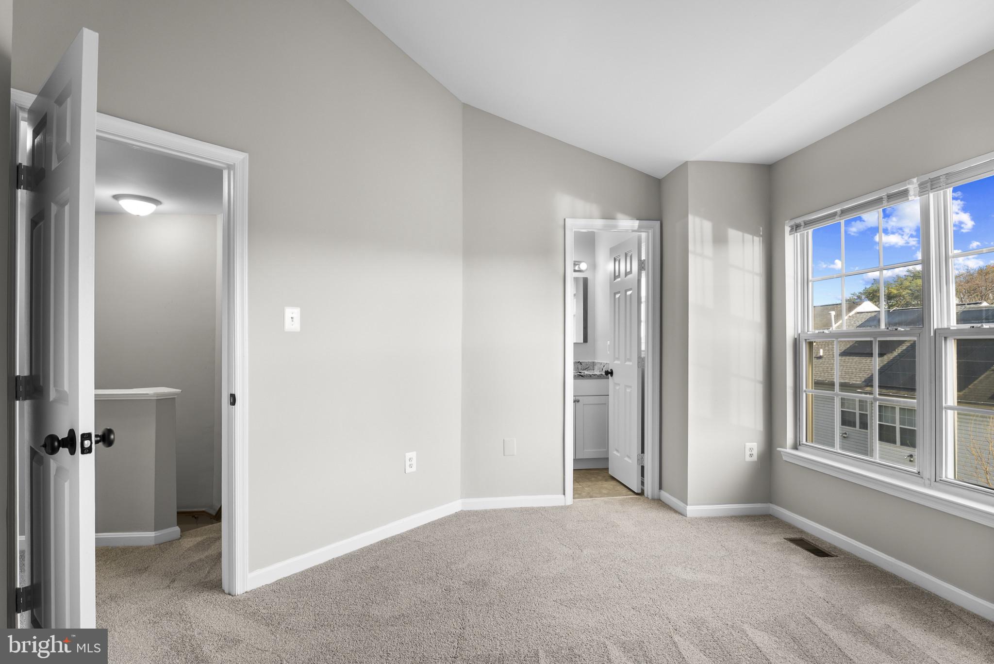 1913 TREMONT STREET SE