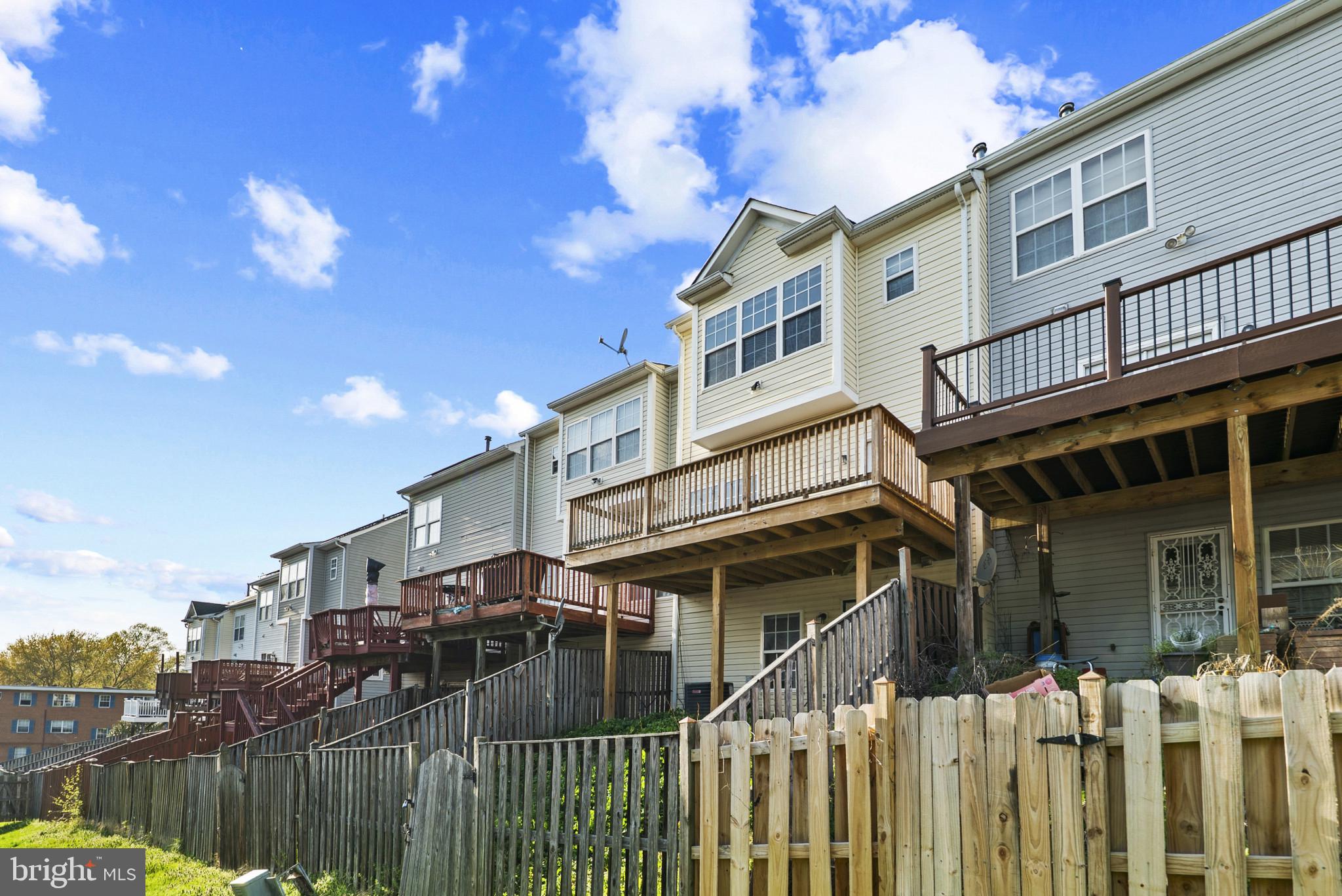 1913 TREMONT STREET SE