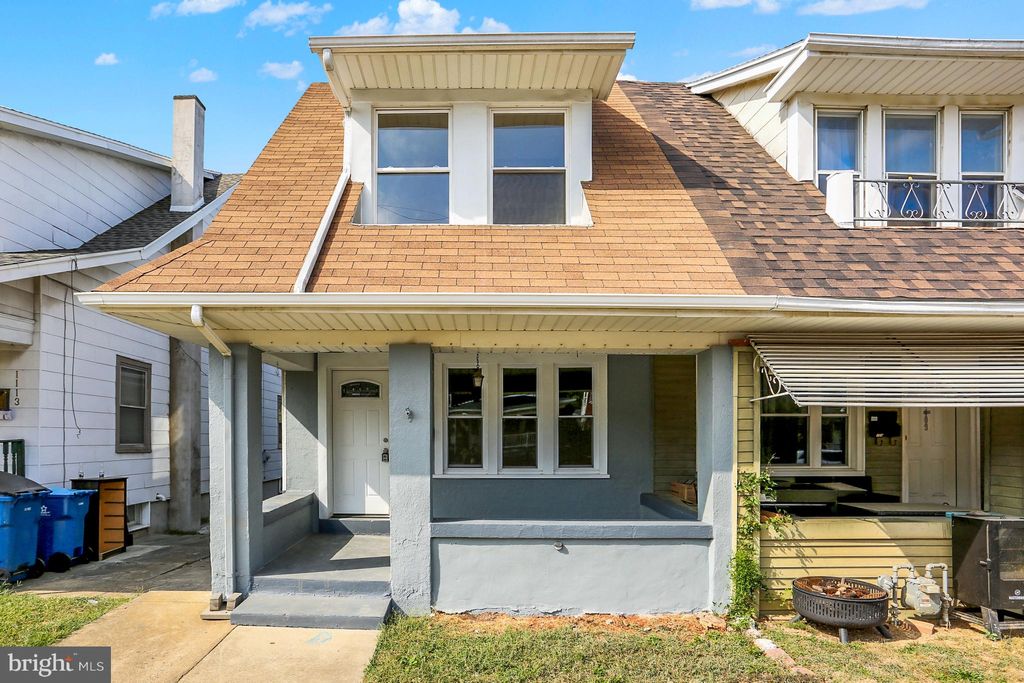 Photo of 1111 W Princess Street, YORK, PA 17404 (MLS # PAYK2090306)