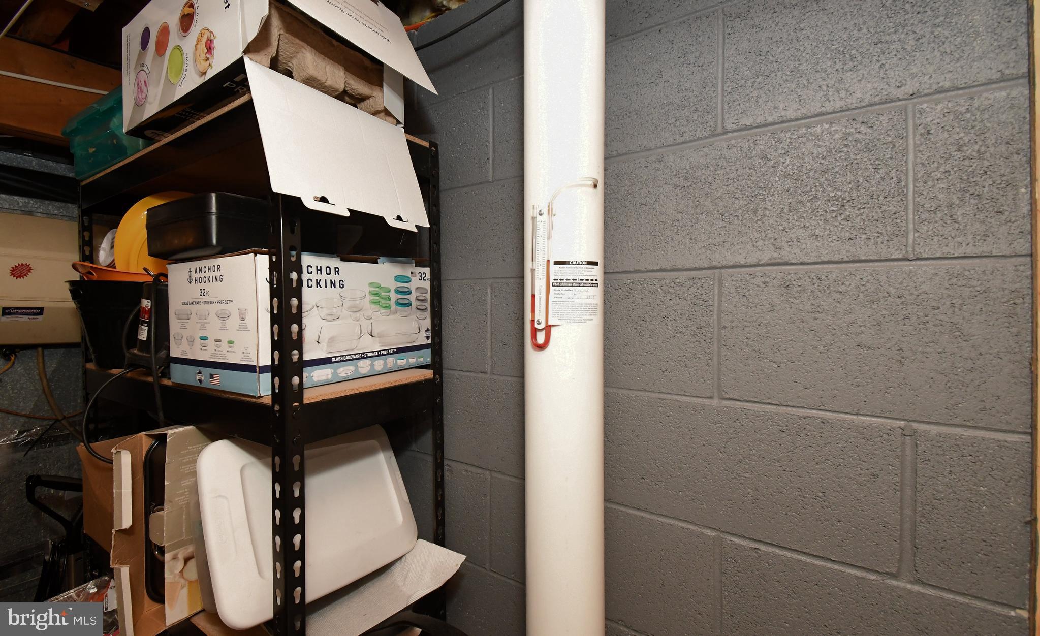 VILLAGE BROOK ESTS - Residential