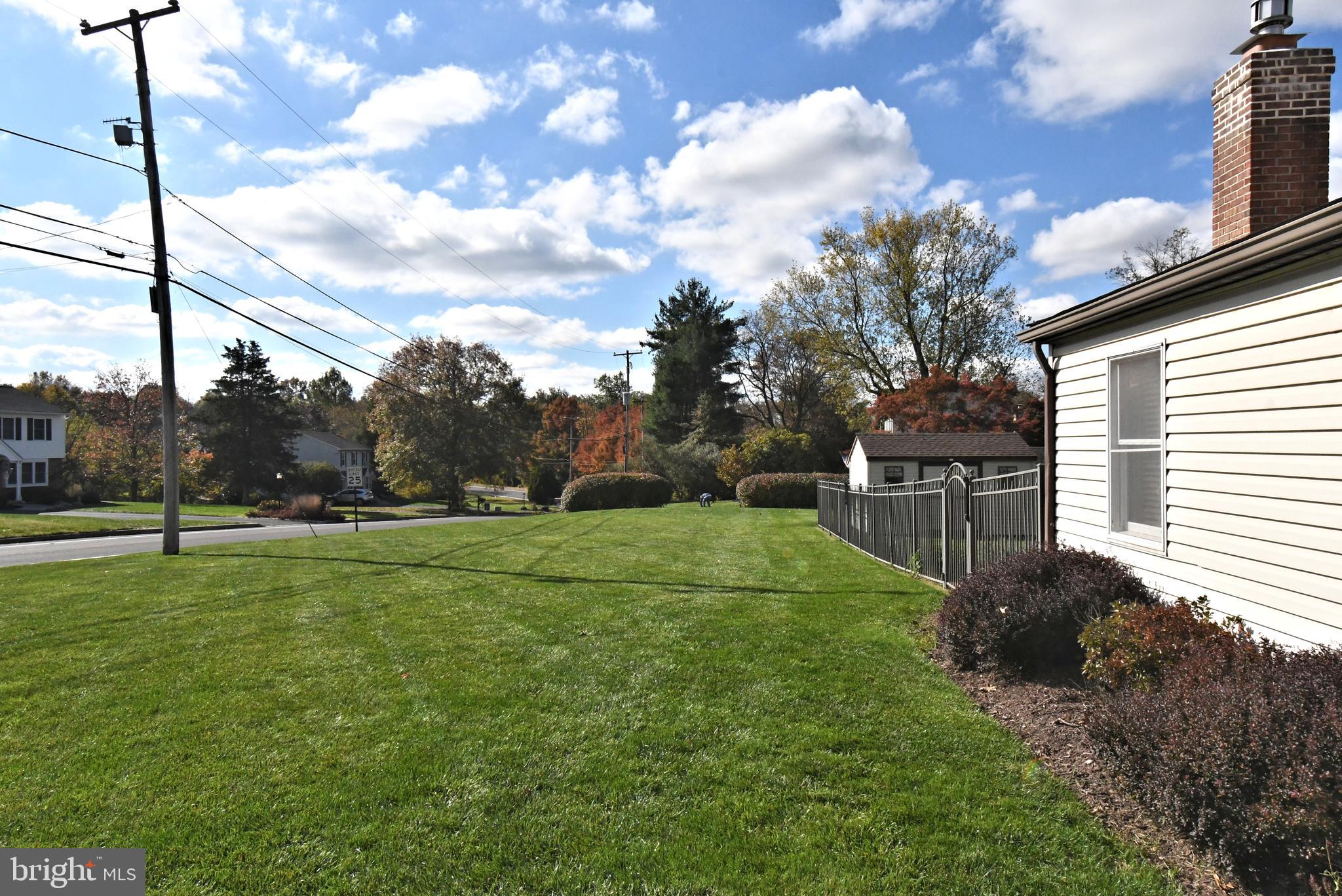 VILLAGE BROOK ESTS - Residential
