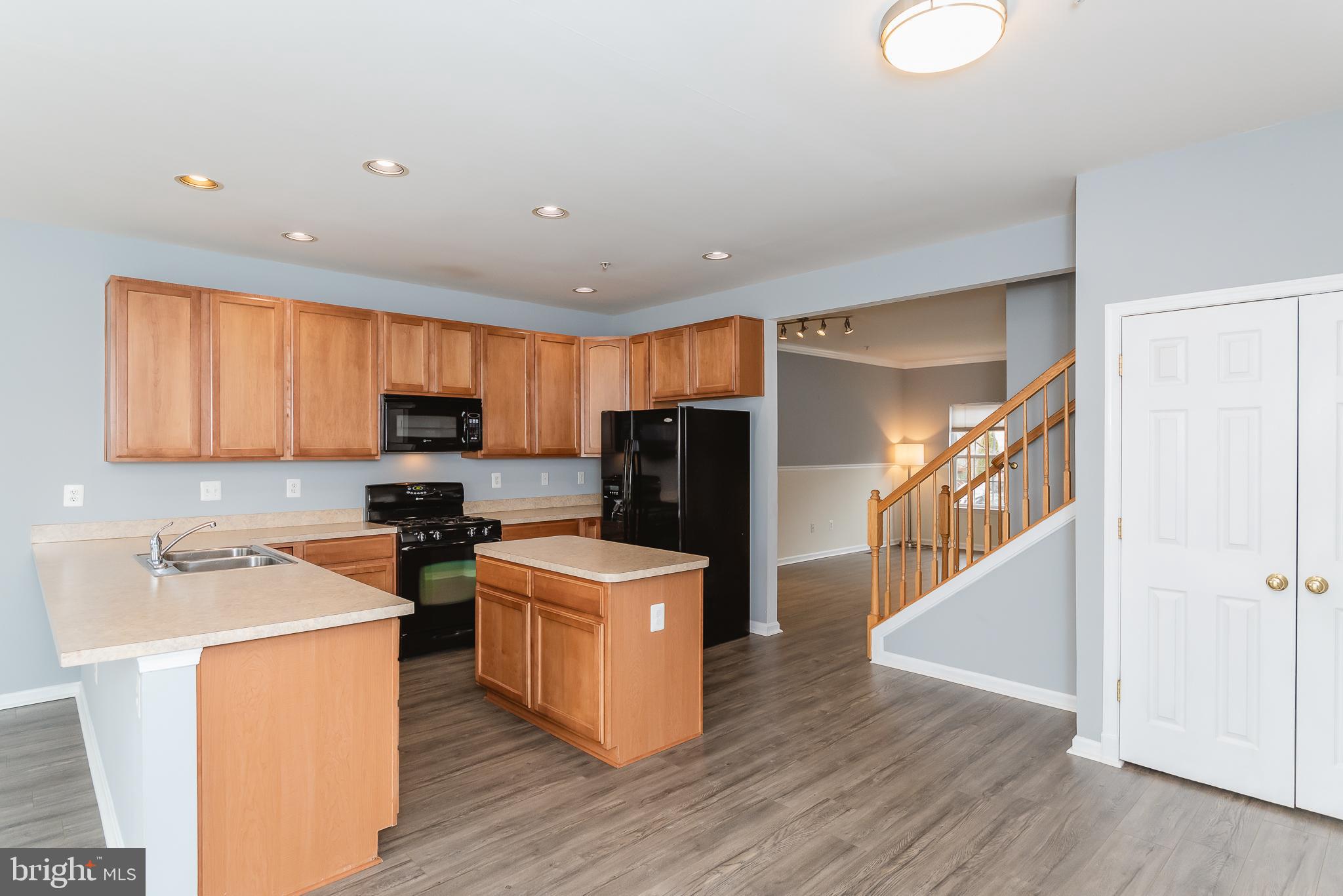 AUTUMN RUN - Residential