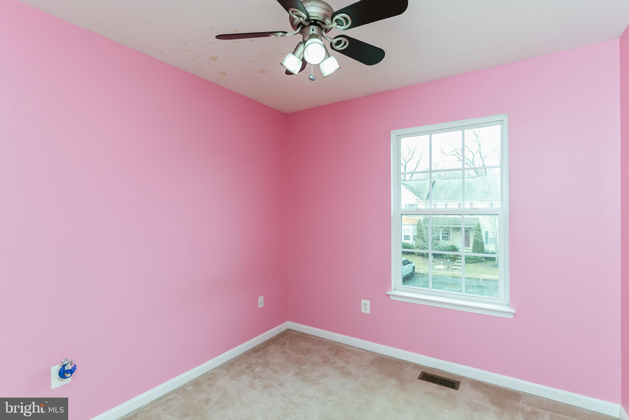 AUTUMN RUN - Residential