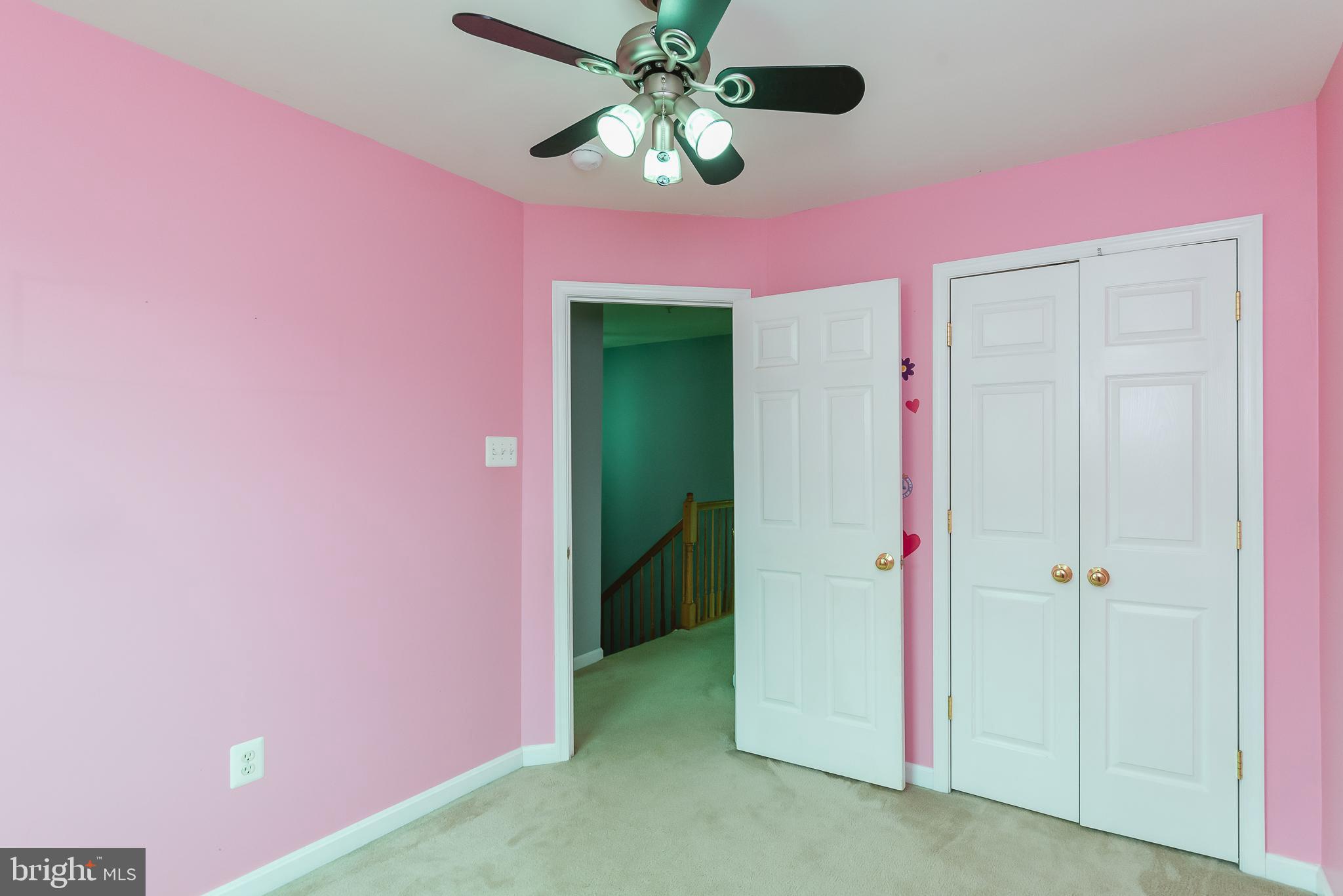 AUTUMN RUN - Residential