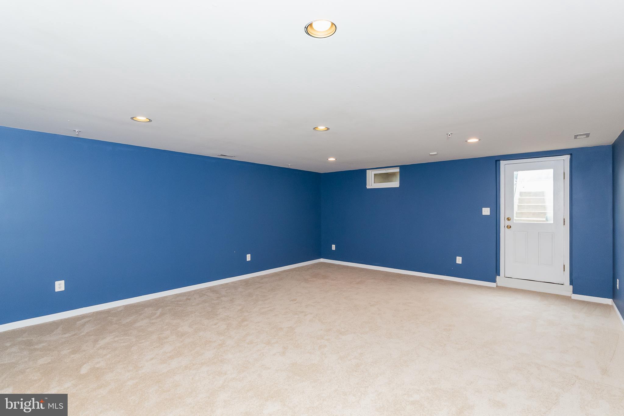 AUTUMN RUN - Residential