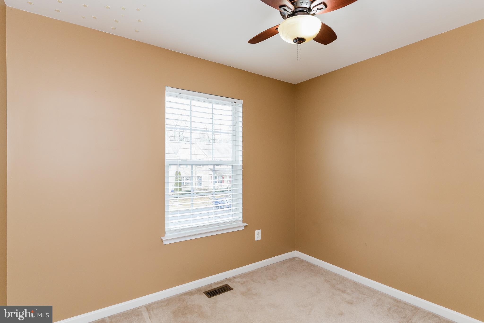 AUTUMN RUN - Residential