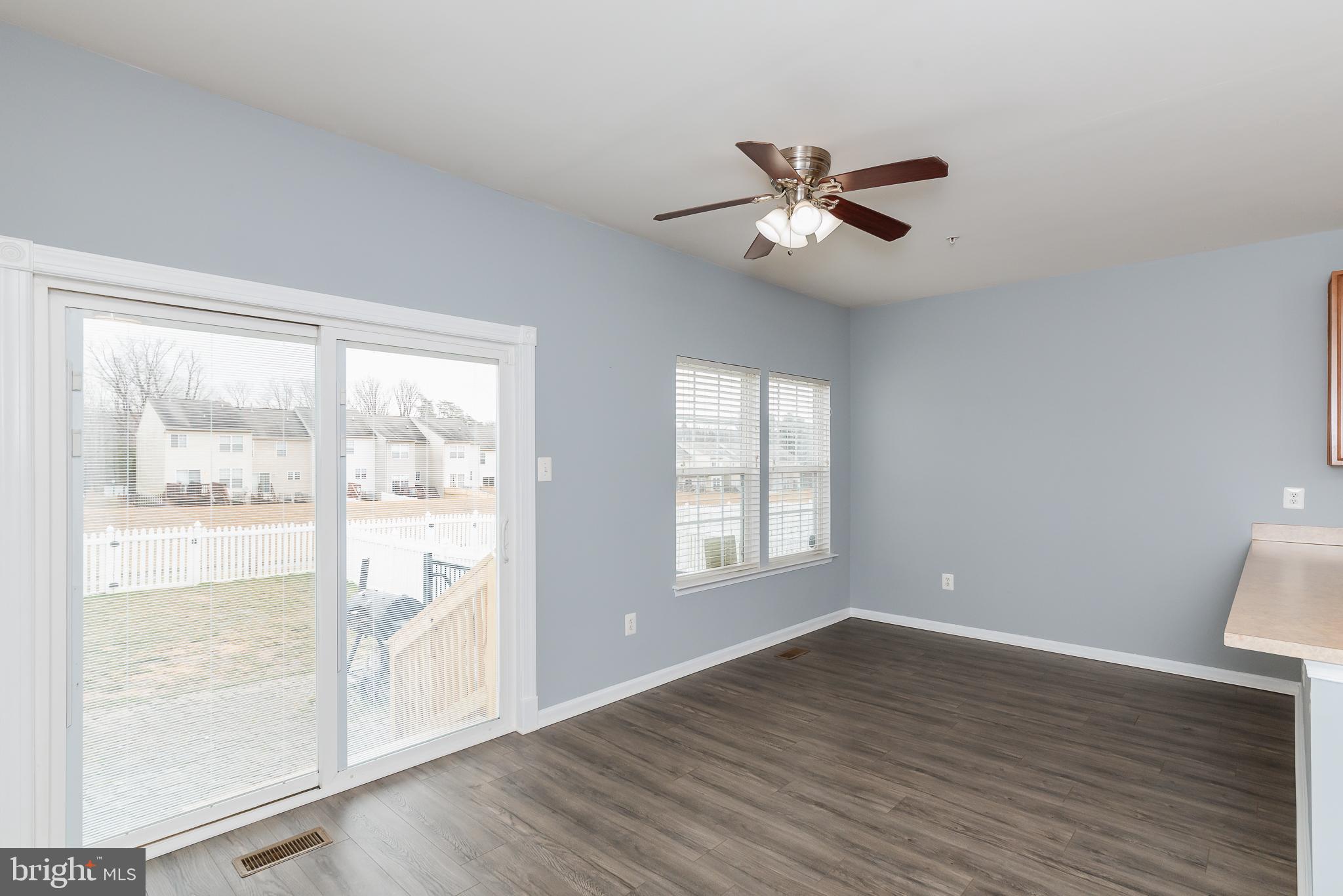 AUTUMN RUN - Residential