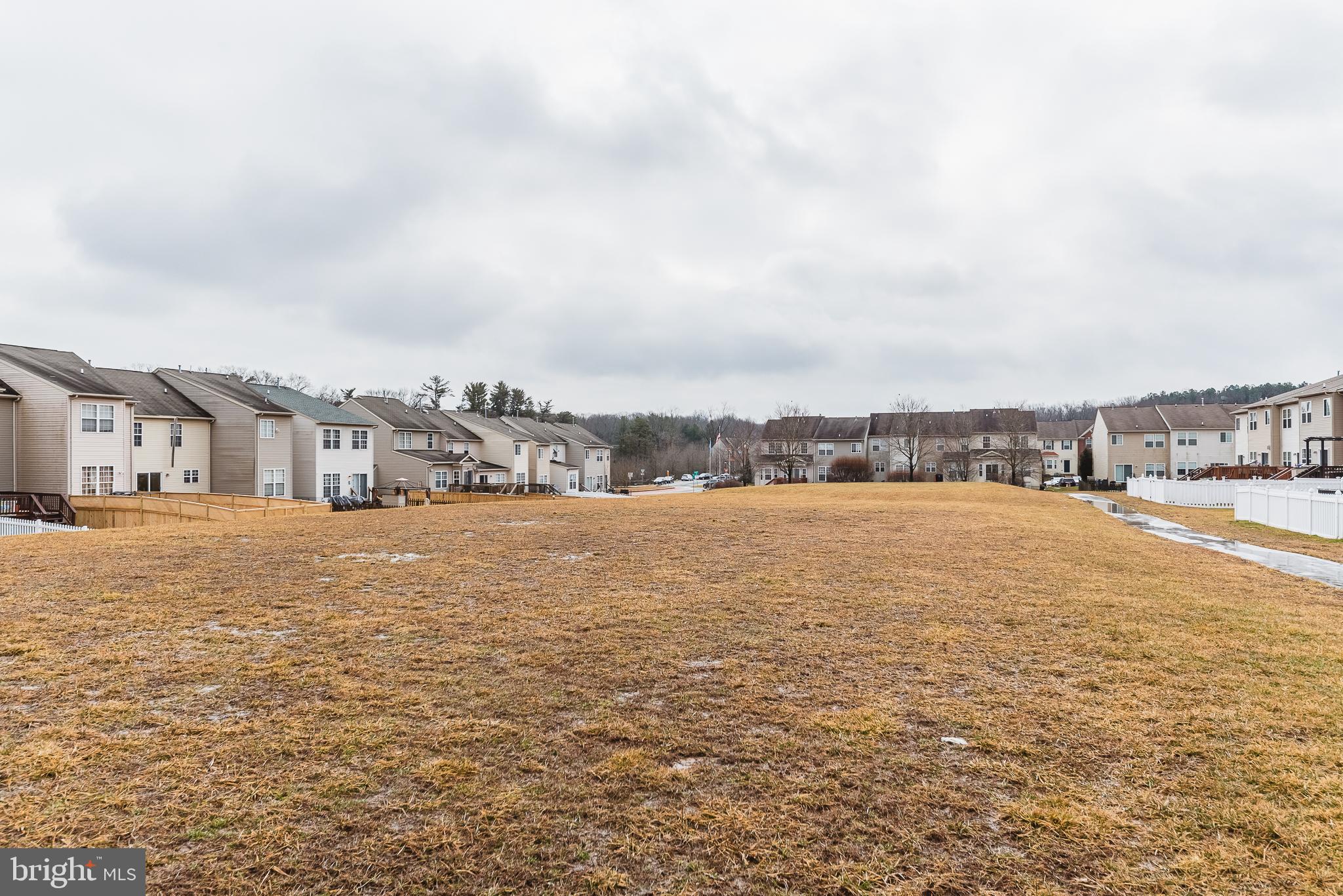 AUTUMN RUN - Residential