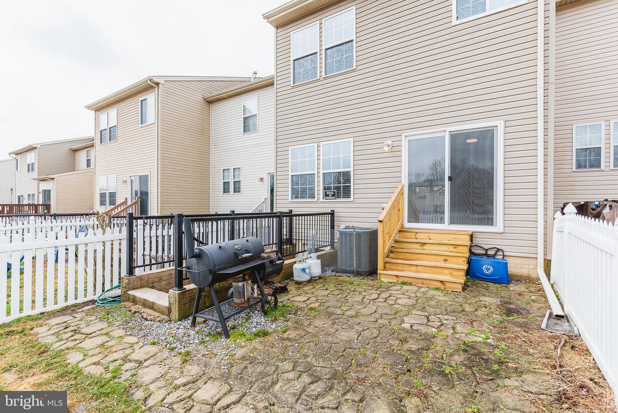 AUTUMN RUN - Residential