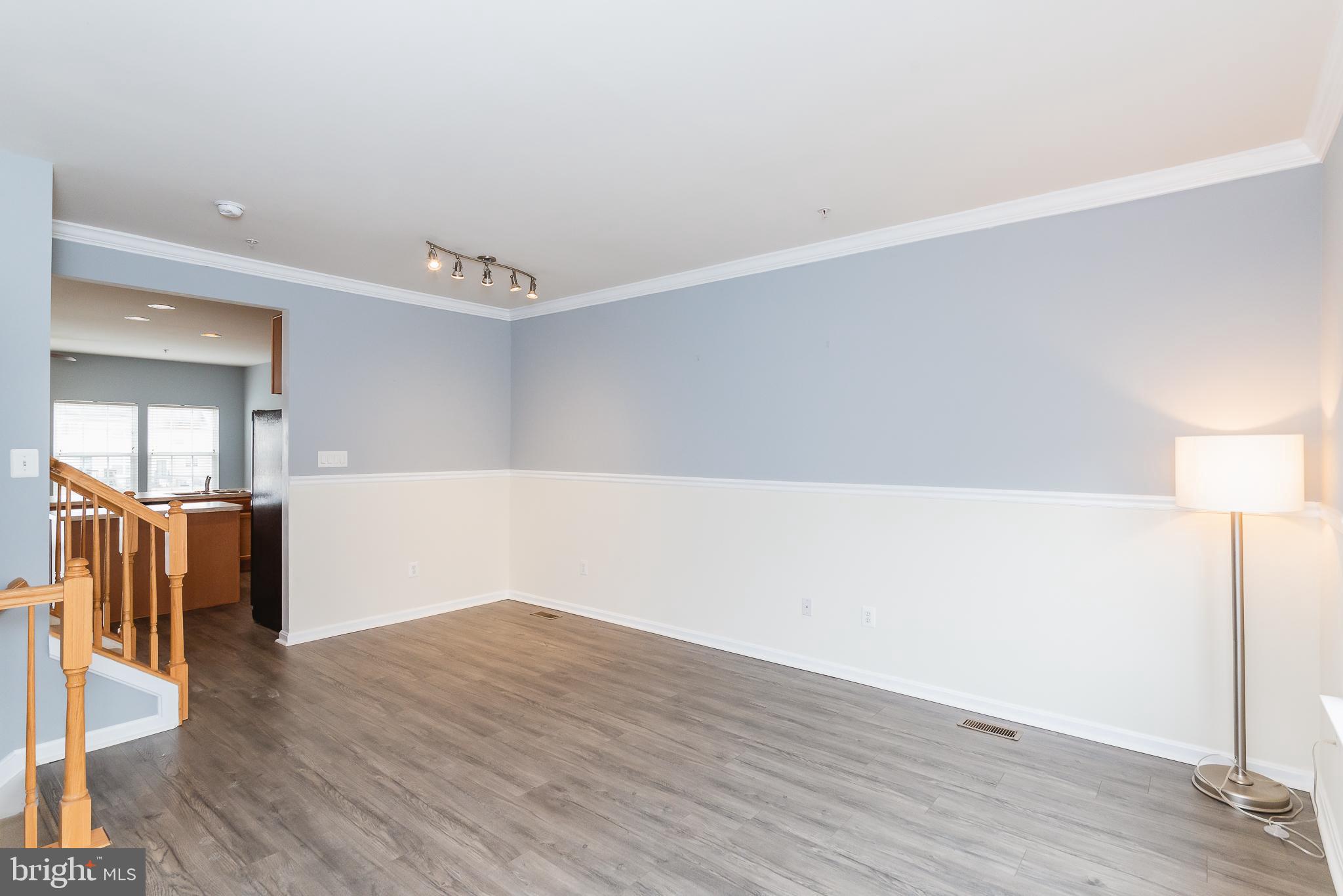 AUTUMN RUN - Residential