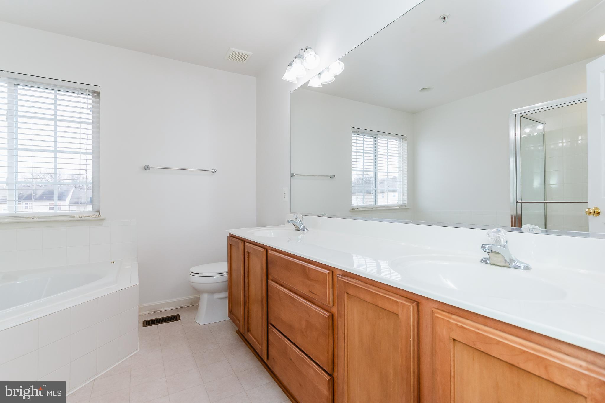 AUTUMN RUN - Residential