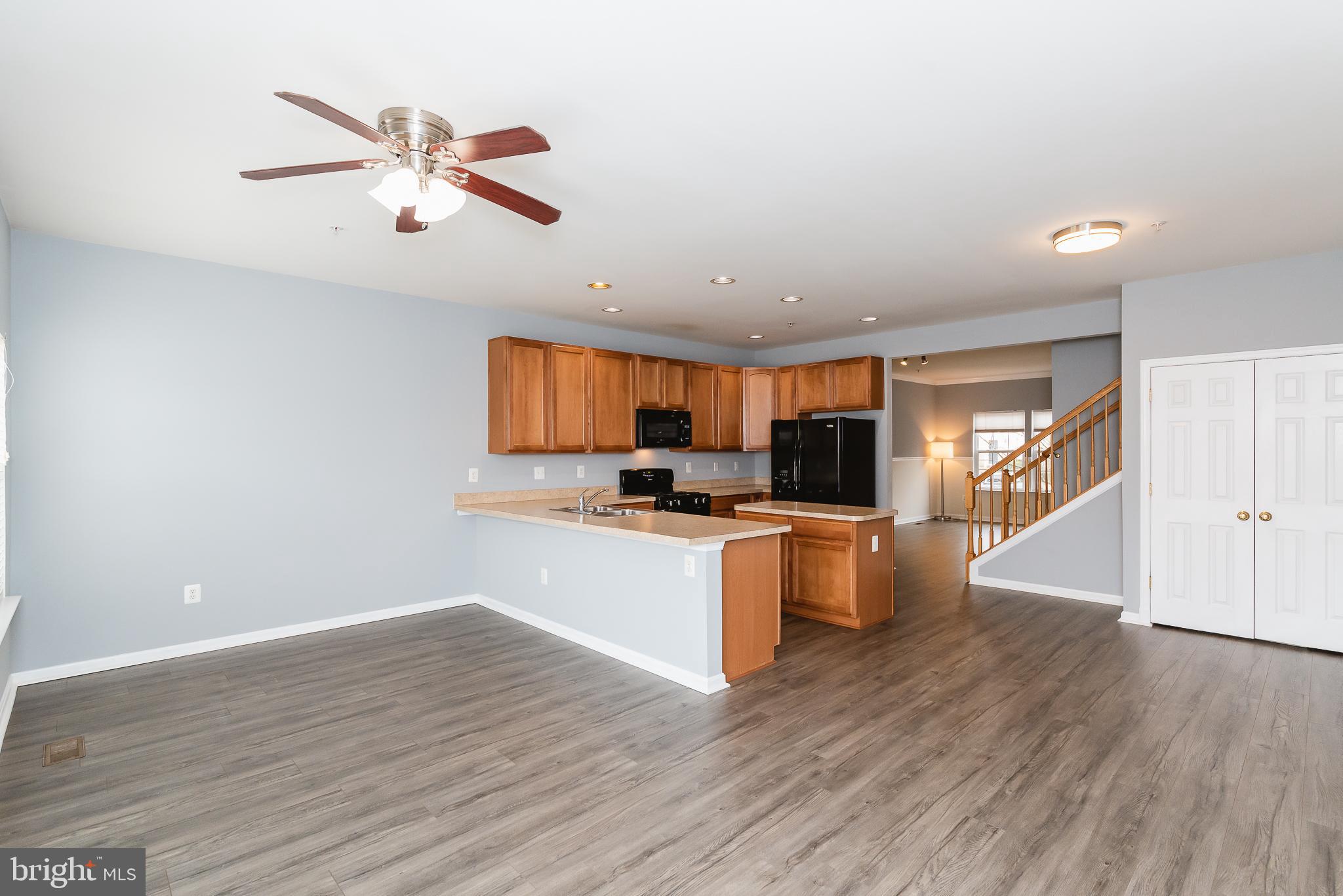 AUTUMN RUN - Residential