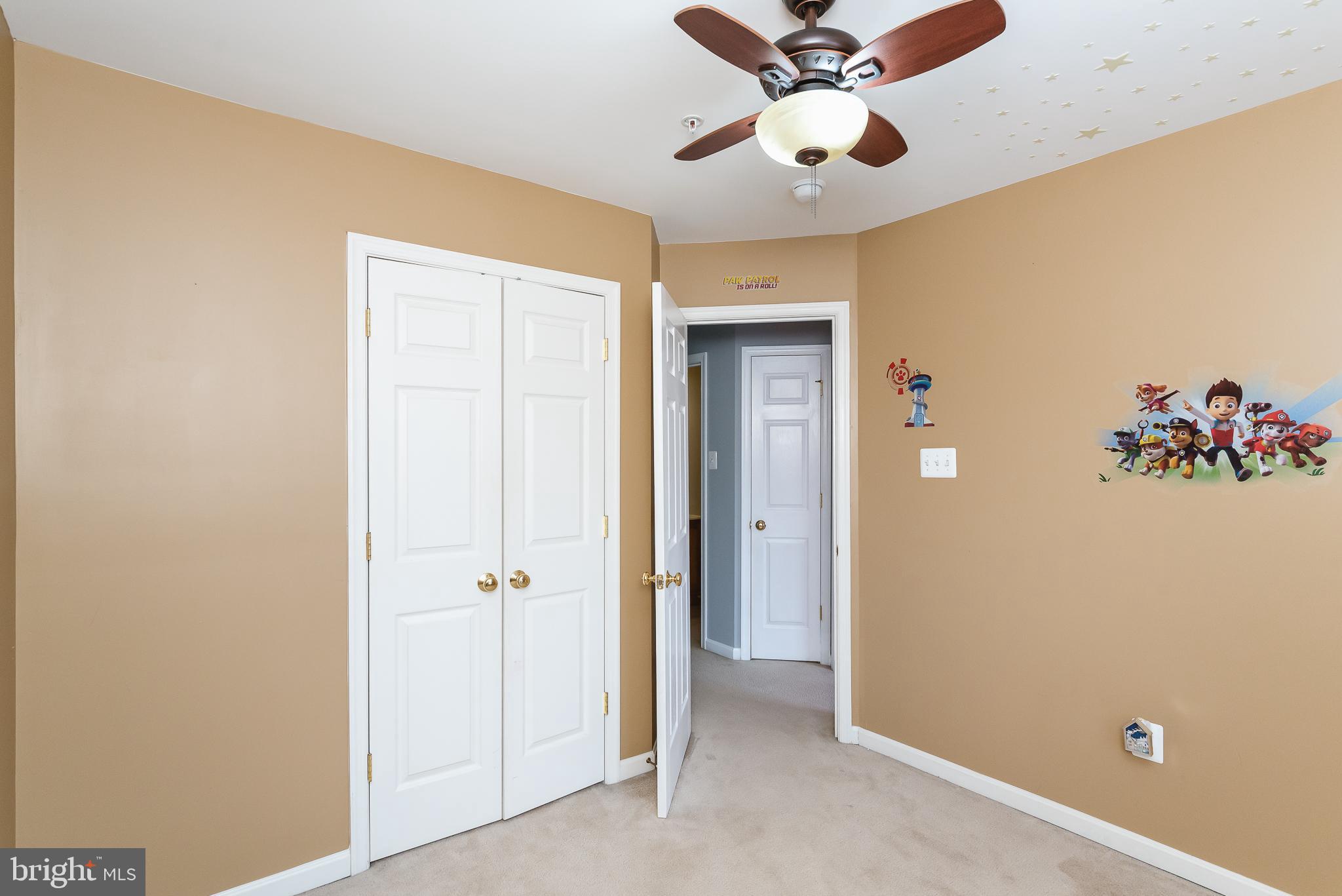 AUTUMN RUN - Residential