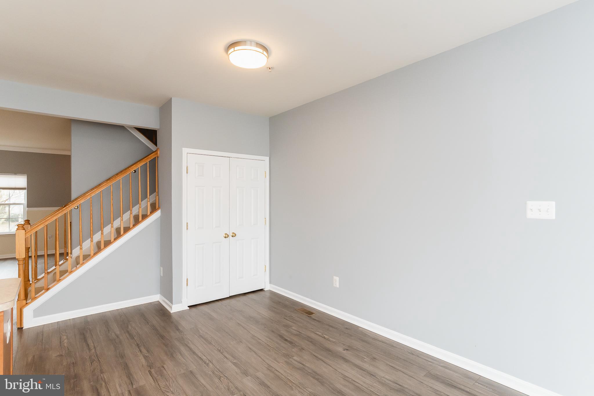 AUTUMN RUN - Residential